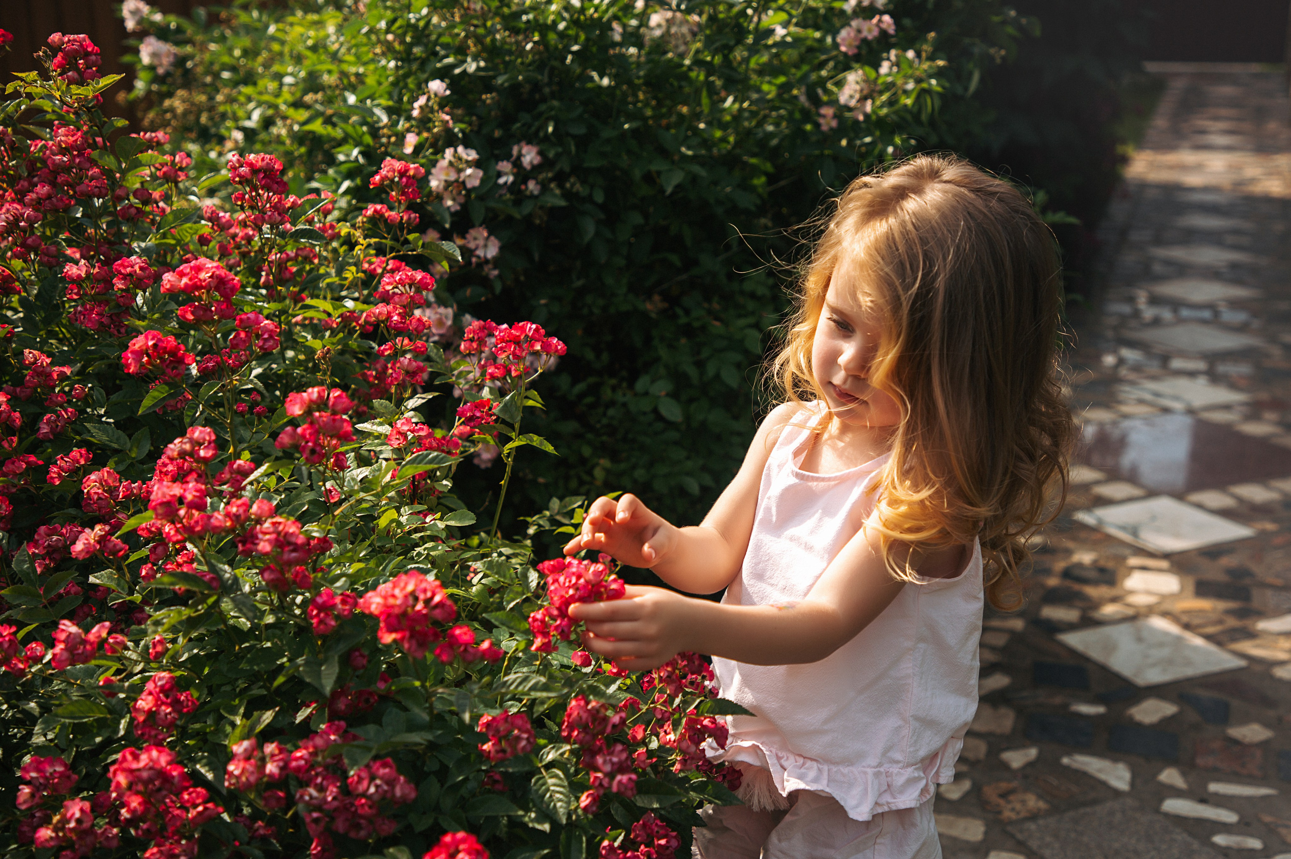 Детская фотосессия на даче. Https://malovafoto.ru