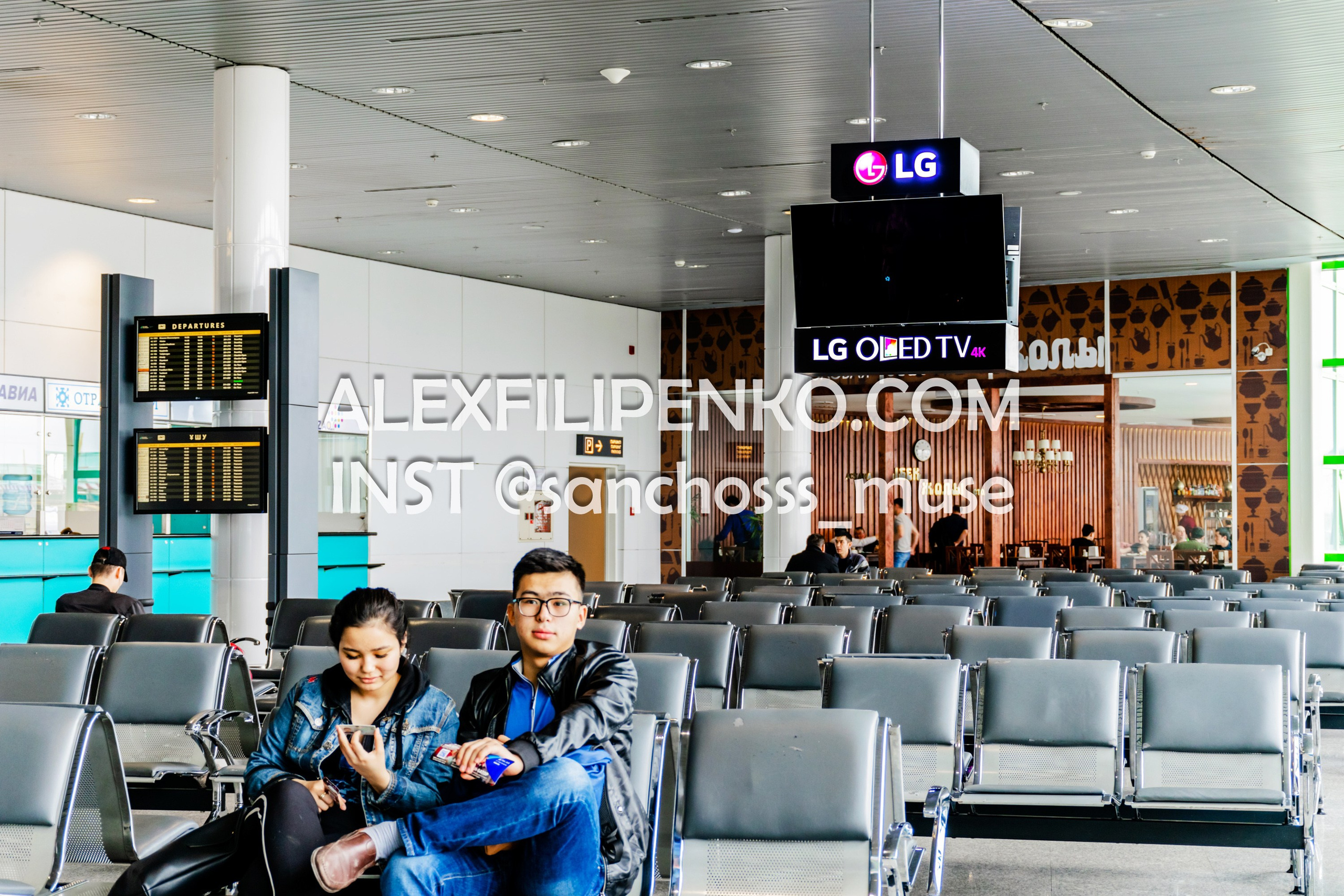 Фотосъемка для рекламного оператора MYD Production в Аэропорту Астаны. Фотограф интерьера недвижимости и архитектуры в Астане