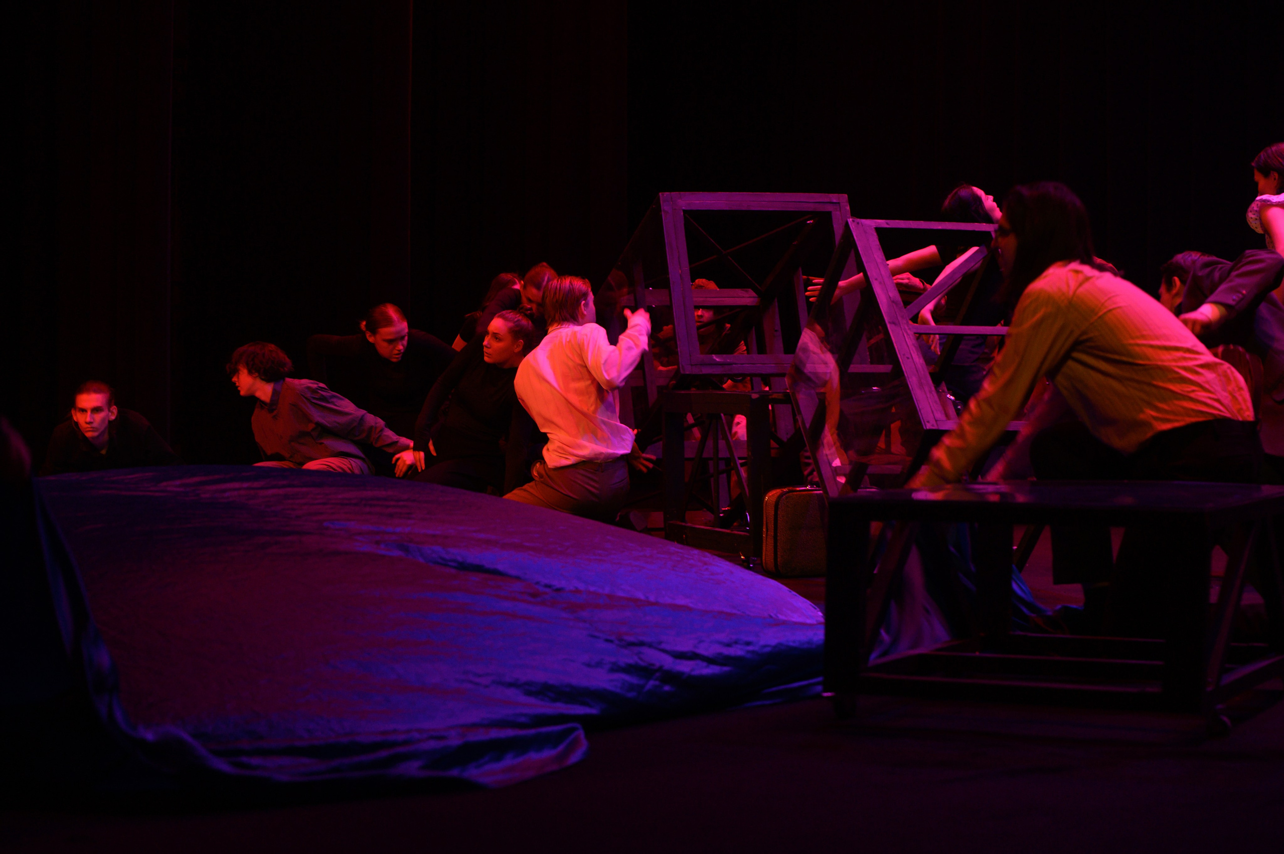 Молодая гвардия. Фотоуслуги, услуги фотографа, фотографирование важных событий