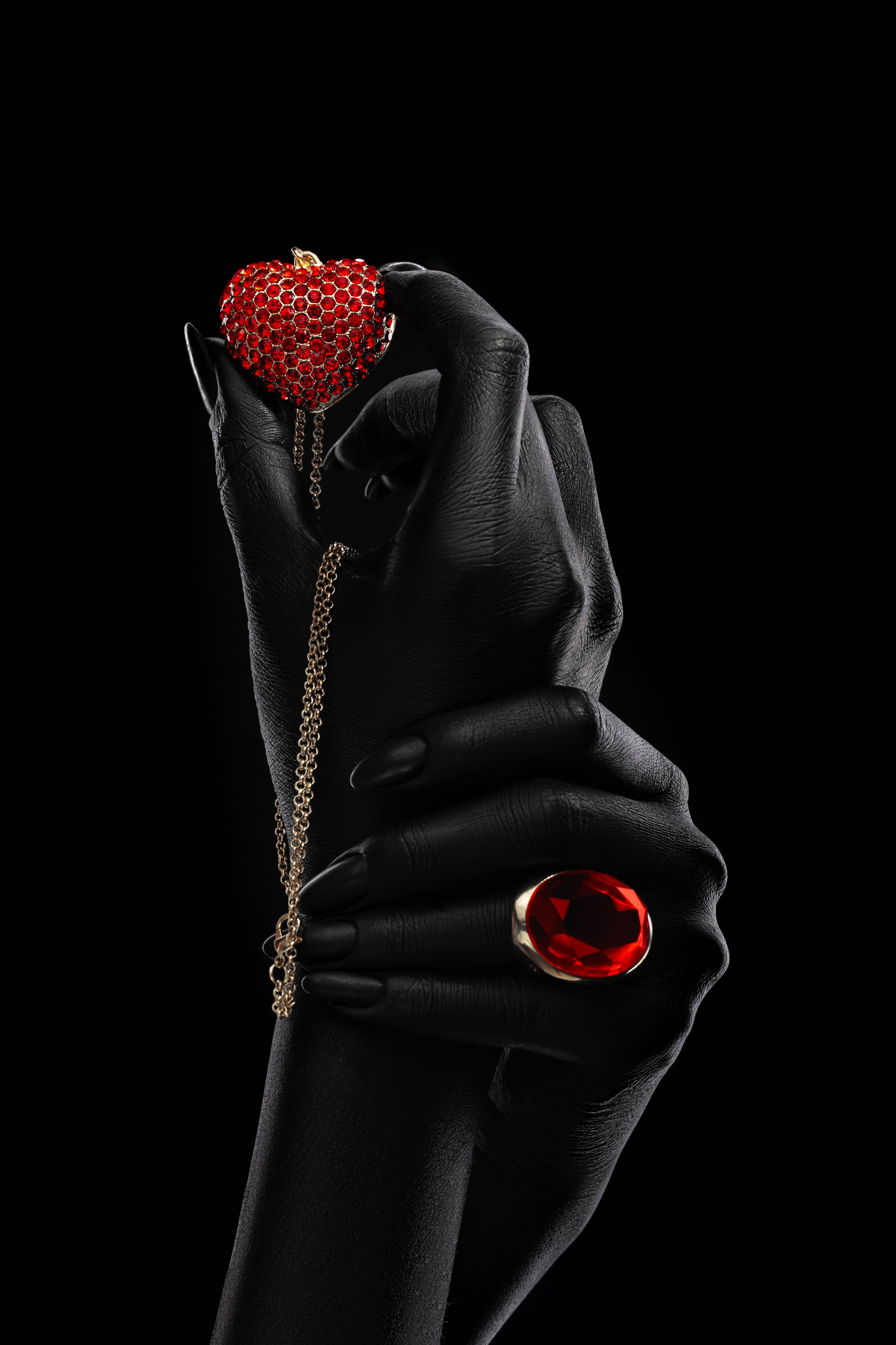 Съемка аксесуаров и украшений. Фотограф Петрозаводск. Съемка для брендов, индивидуальная съемка