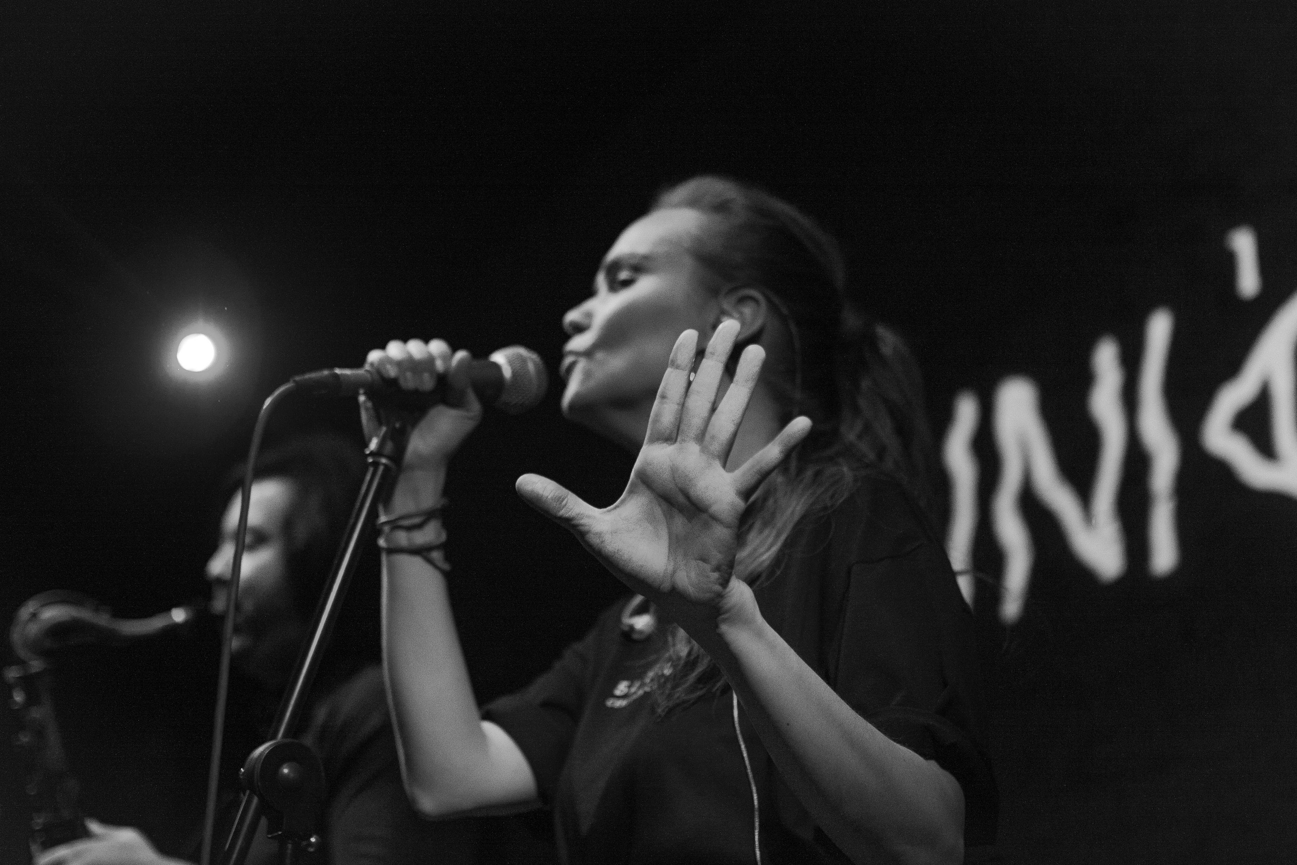 Саша Алмазова и Non Cadenza. Фотограф для музыкантов, фотограф на концерт, концертный фотограф, съемка концерта, бэкстейдж фотограф