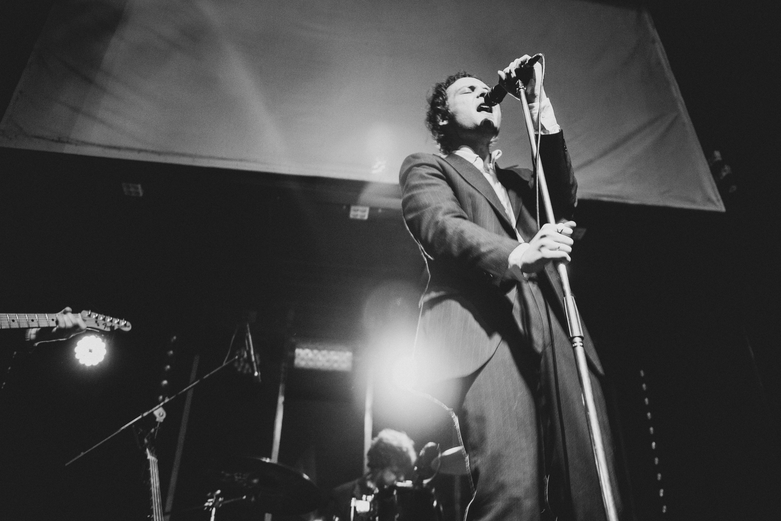 Диктофон. Фотограф для музыкантов, фотограф на концерт, концертный фотограф, съемка концерта, бэкстейдж фотограф