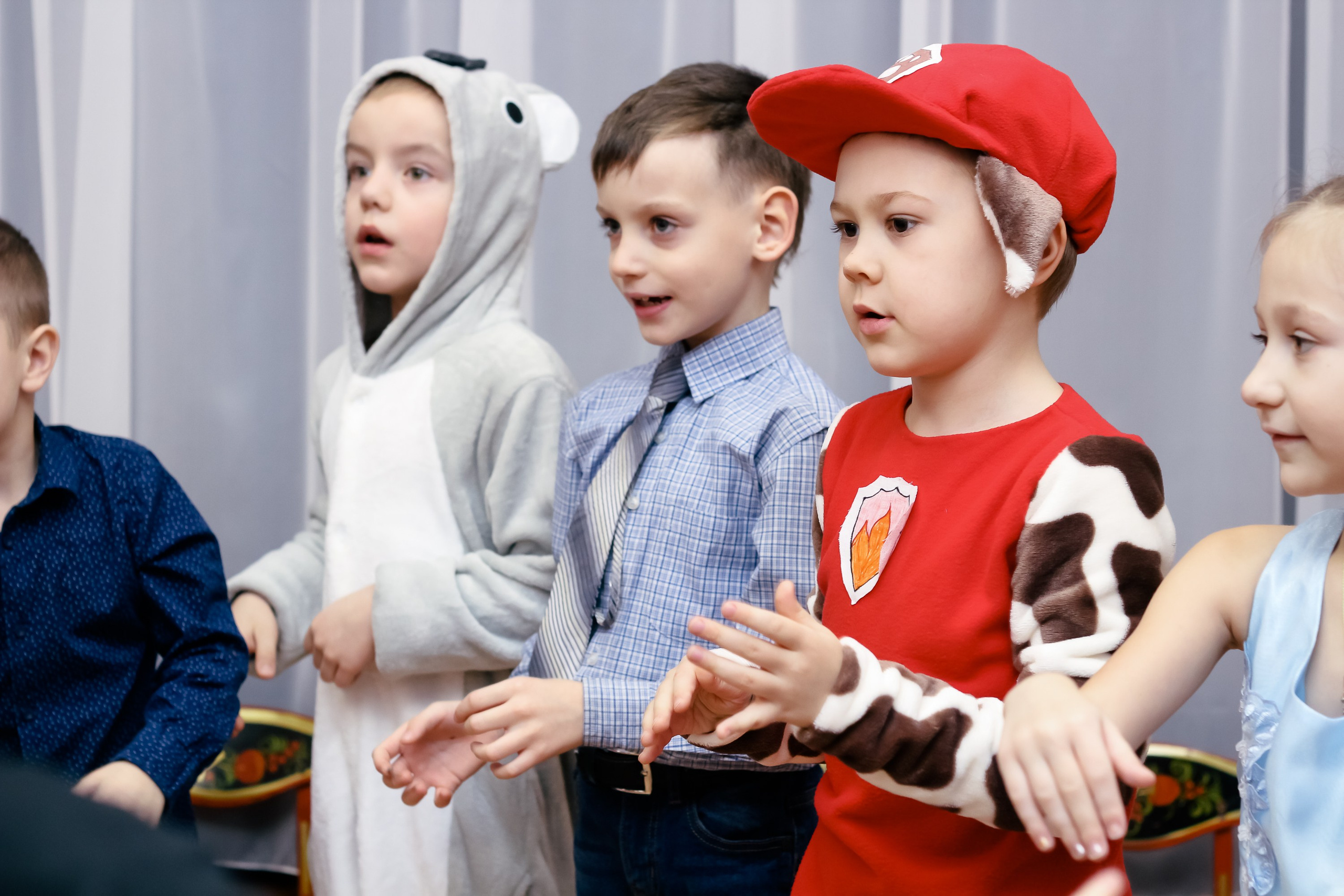 Новогодний утренник. Фотограф Великий Новгород Татьяна Чиглинцева