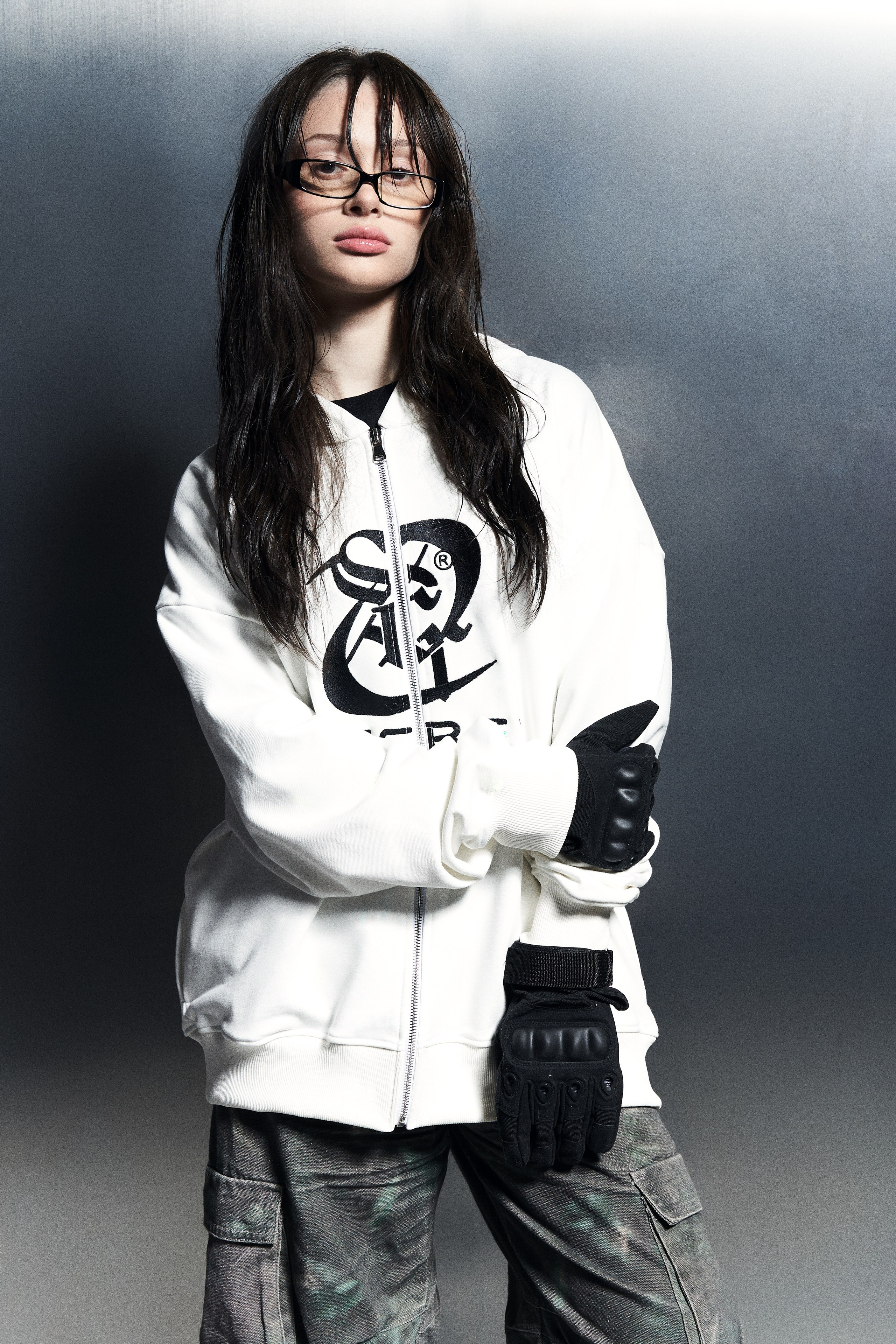 SCRMERCH — CLOSED DROP. DINIS MUSTAFIN | PHOTOGRAPHY