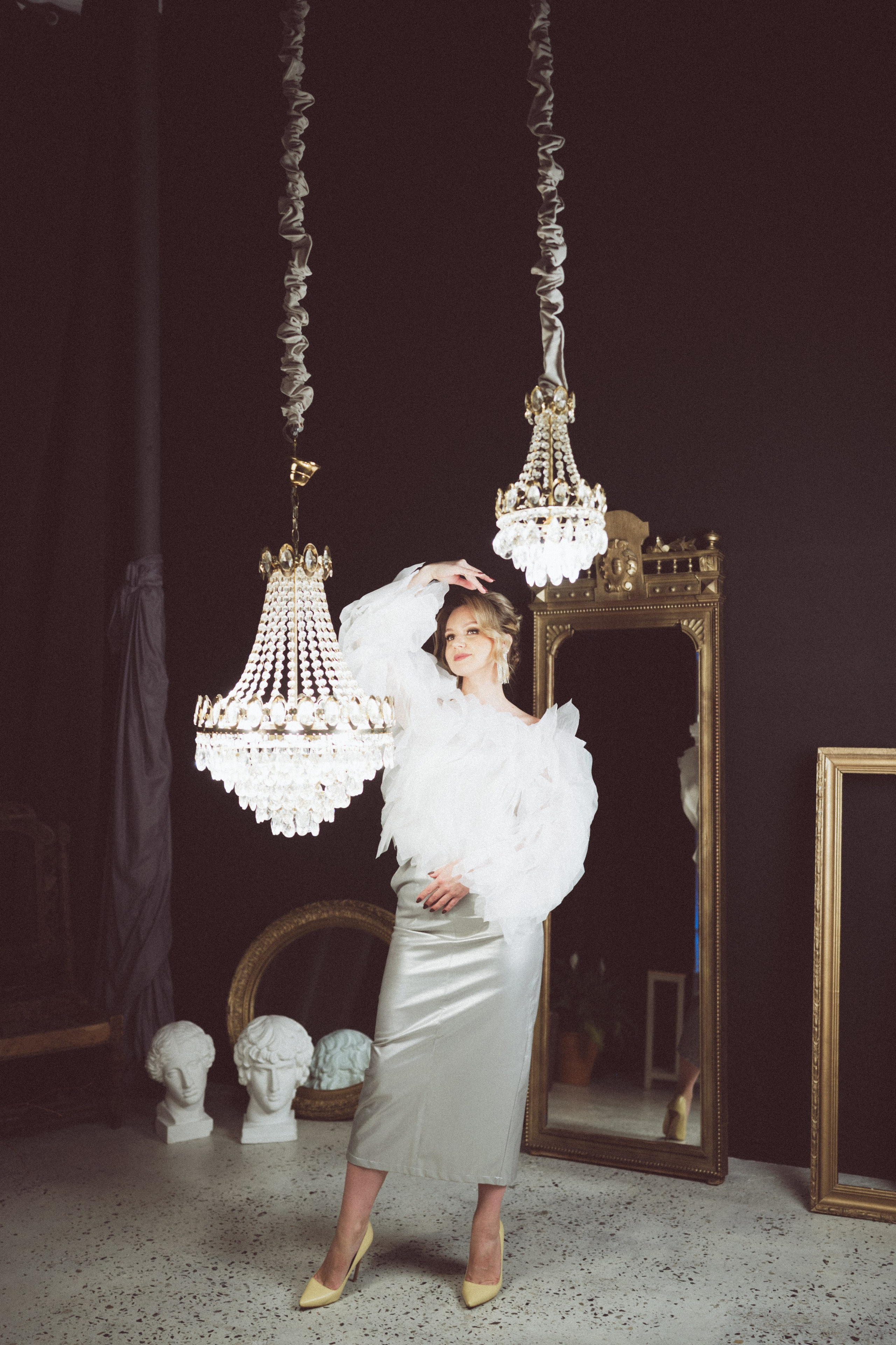 НОВОГОДНЯЯ ФОТОСЕСИИЯ В СТУДИИ ДЛЯ ДЕВУШКИ И ПРОГУЛКА ПО ЧЕРНЫШЕВСКОЙ. Профессиональный фотограф, Санкт-Петербург — Виктория Богомолова