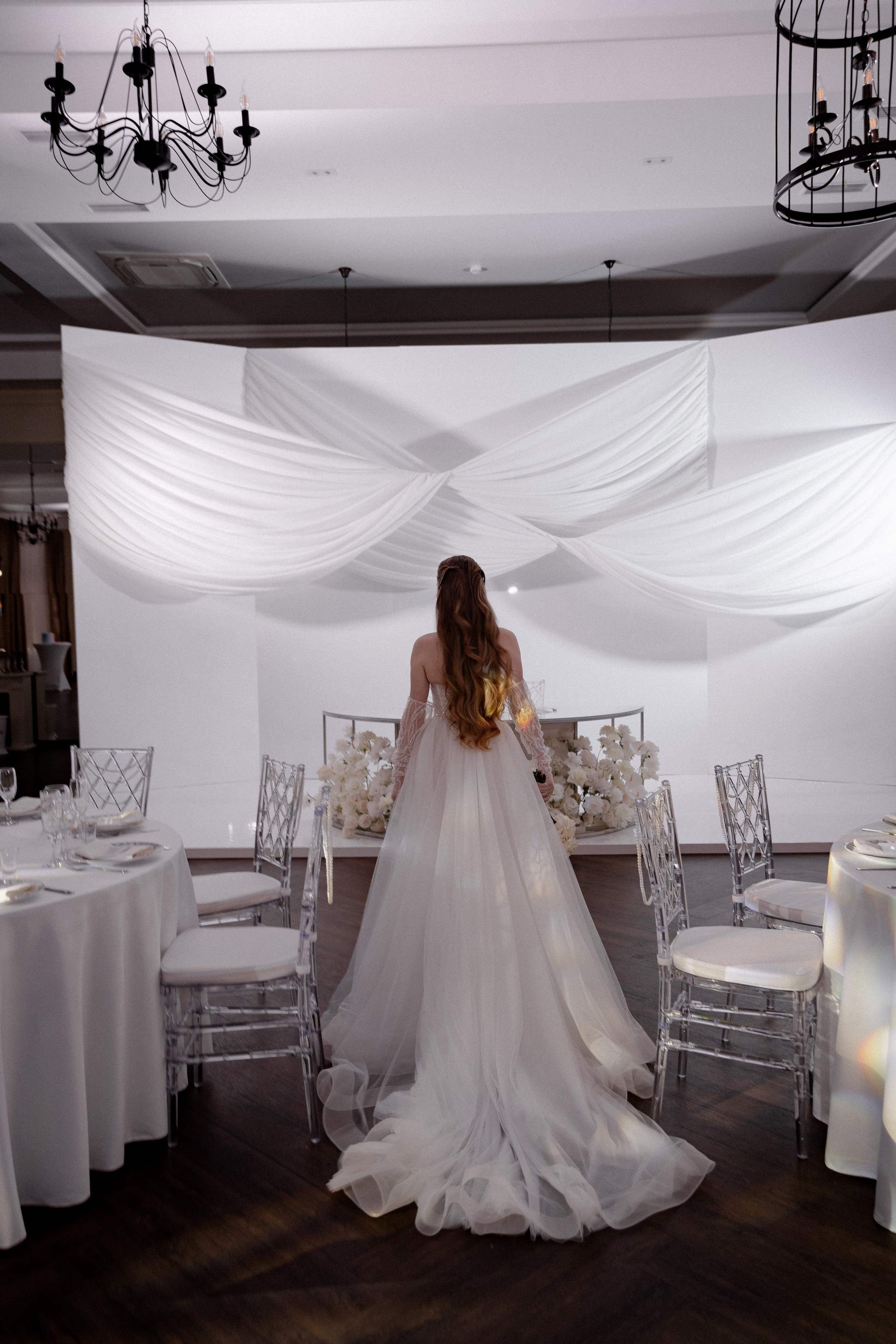 СВАДЕБНАЯ СЬЕМКА СБОРОВ В ОТЕЛЕ И ВЫЕЗД НА ЦЕРЕМОНИЮ (СНЯТО В СИБИРЕ В НИЖНЕВАРТОВСКЕ). Профессиональный фотограф, Санкт-Петербург — Виктория Богомолова