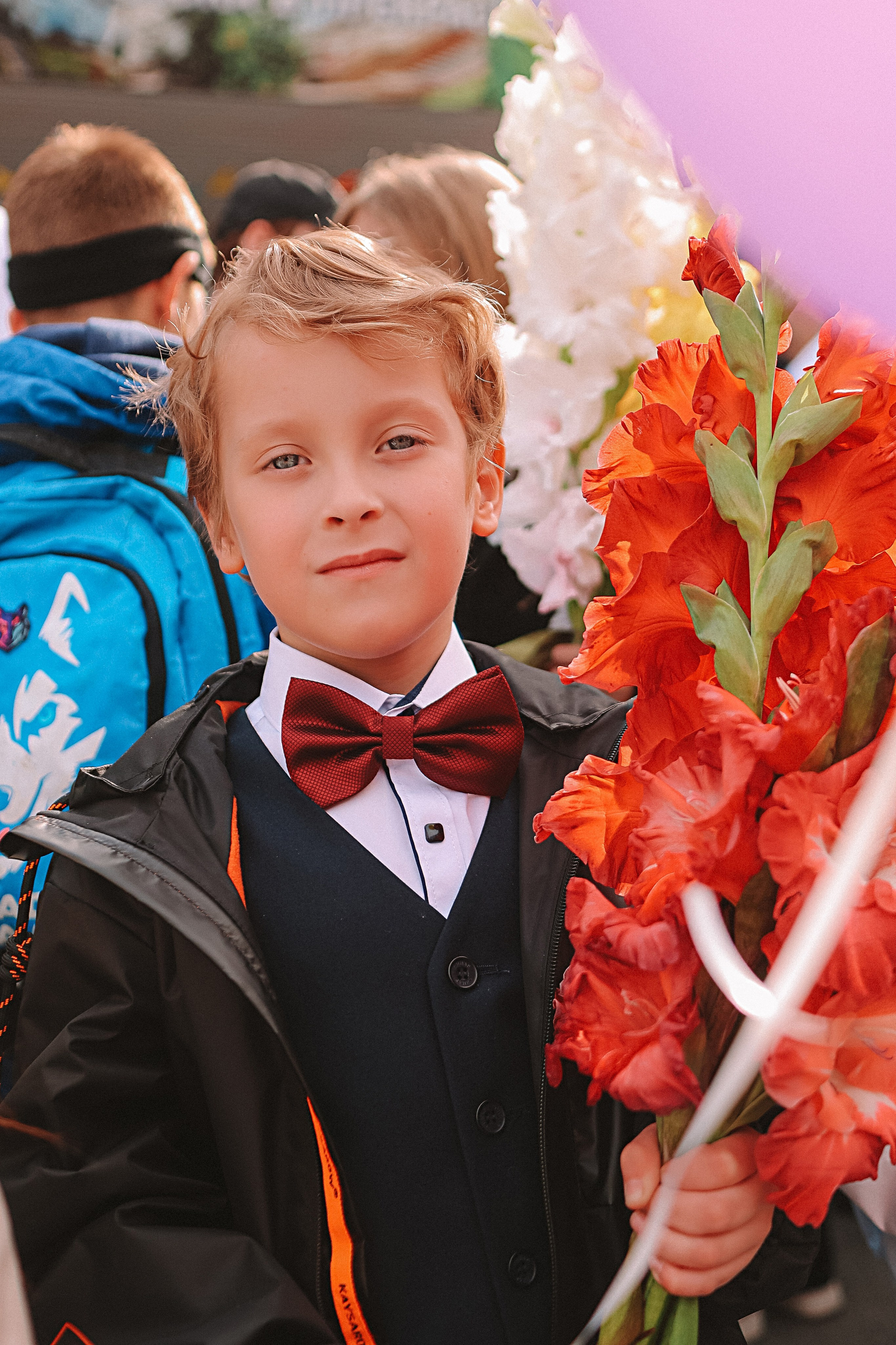 1 сентября линейка+кл час+портреты. Семейный фотограф Тюмень, фотограф на роды Салмина Мария