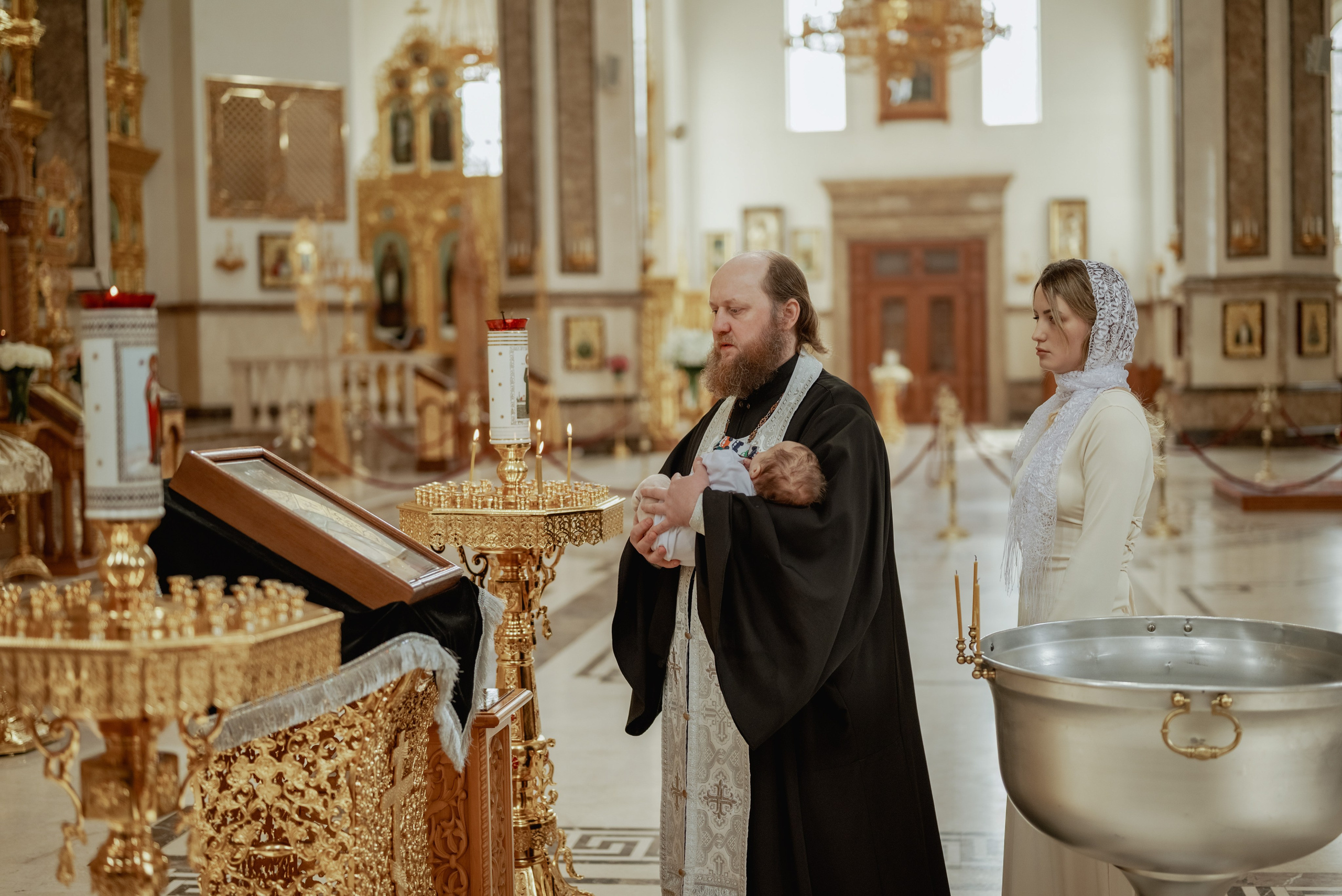 Крещение в Донецке. Юлия Басня семейный и свадебный фотограф в Донецке