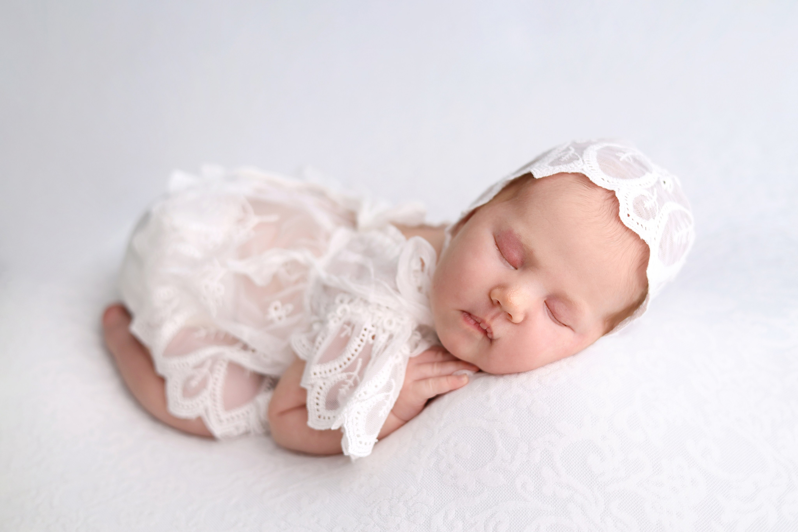 Ньюборн съемка Алисы, оптимальный пакет co стилем natural. Фотограф новорожденных Москва. Ньюборн фотограф Москва