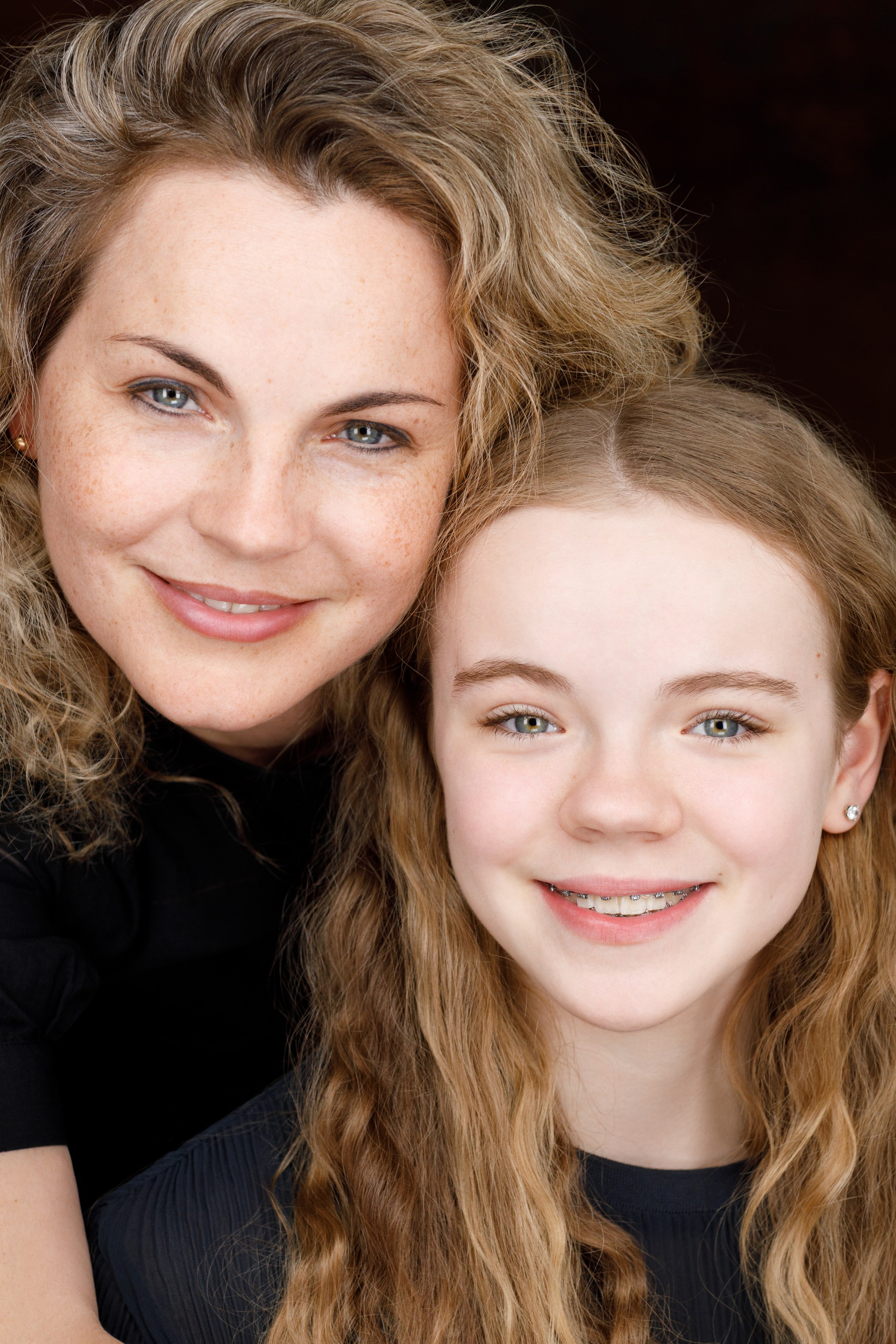 A portrait session for a family. Headshot & portrait photographer Alexei Shendrick