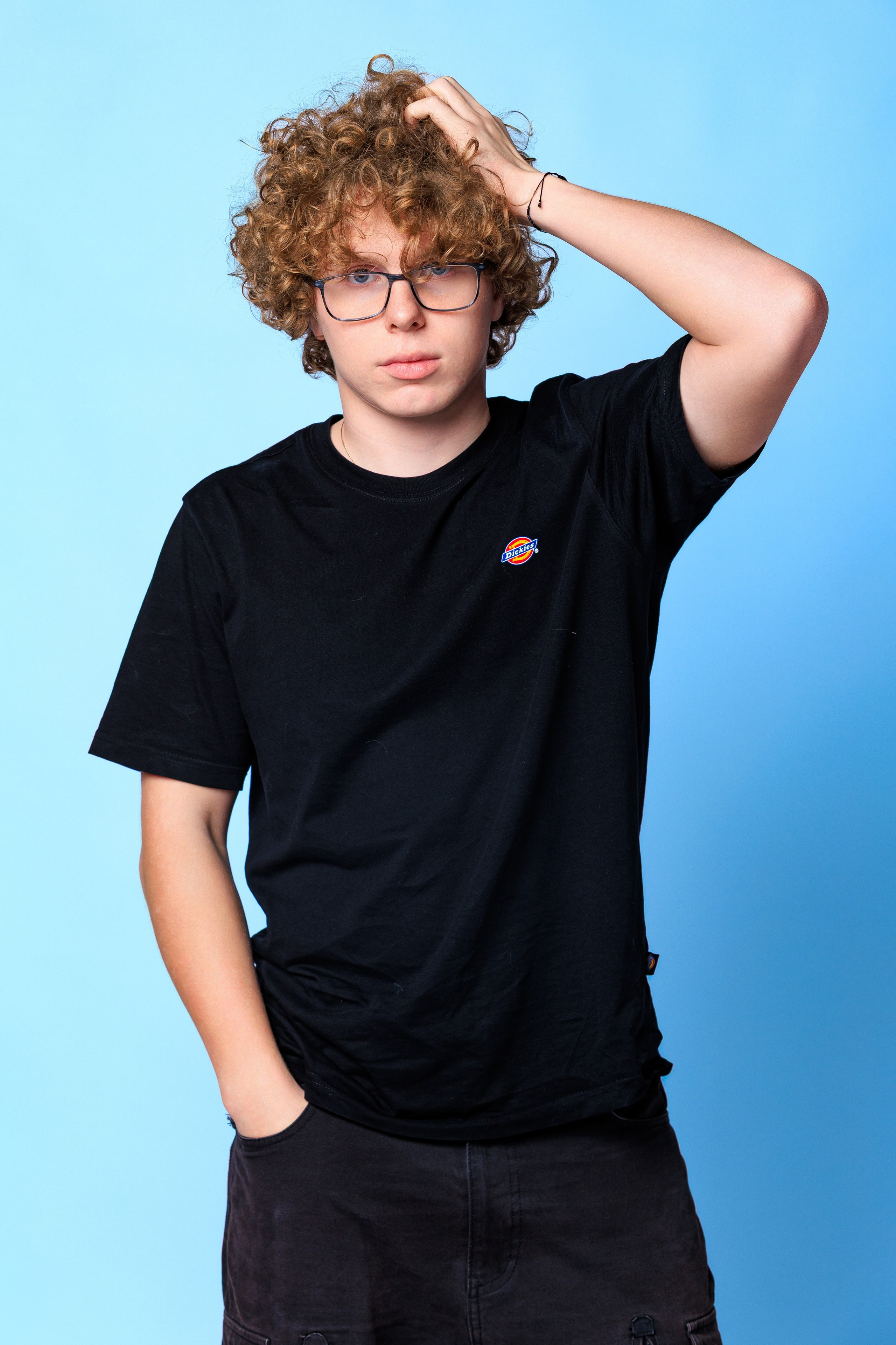 Смотреть фотки в фотостудии. Выпускные альбомы Геленджик, Новороссийск, Краснодар, Туапсе