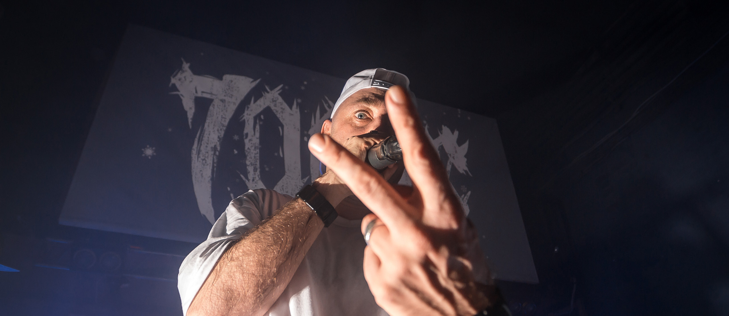 $7000 в Alcatraz bar. Фотографиня Мария Дикова