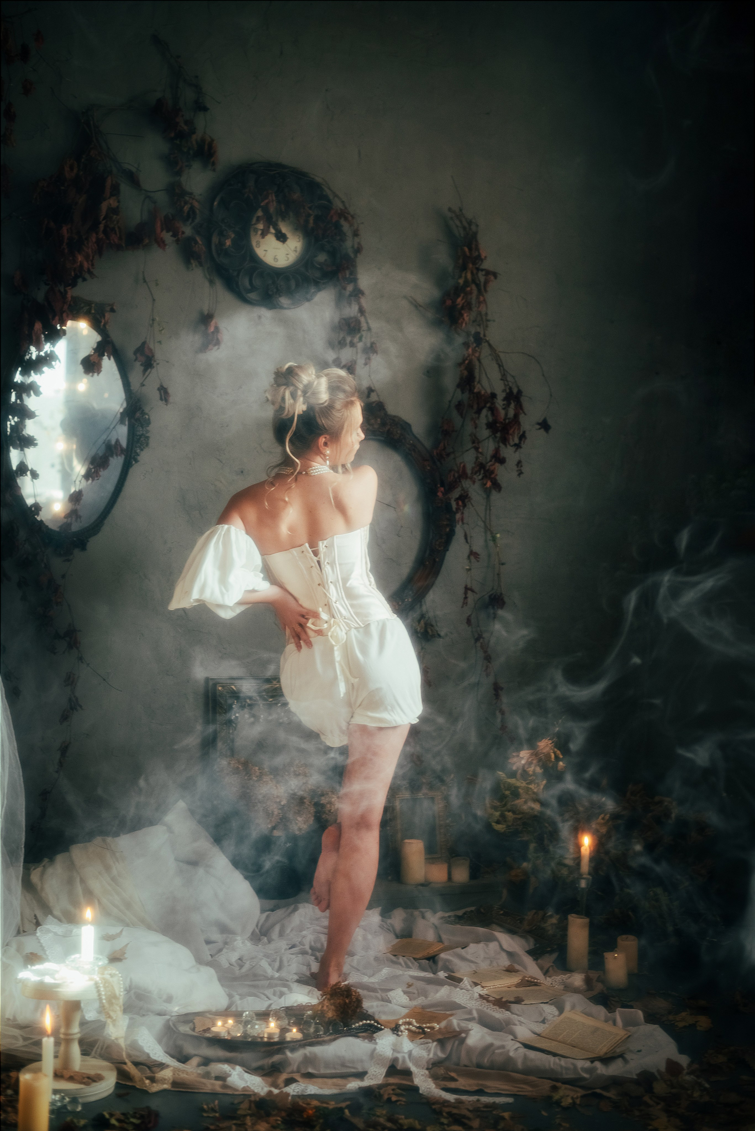 Фотосессия с дымом античном стиле Кемерово