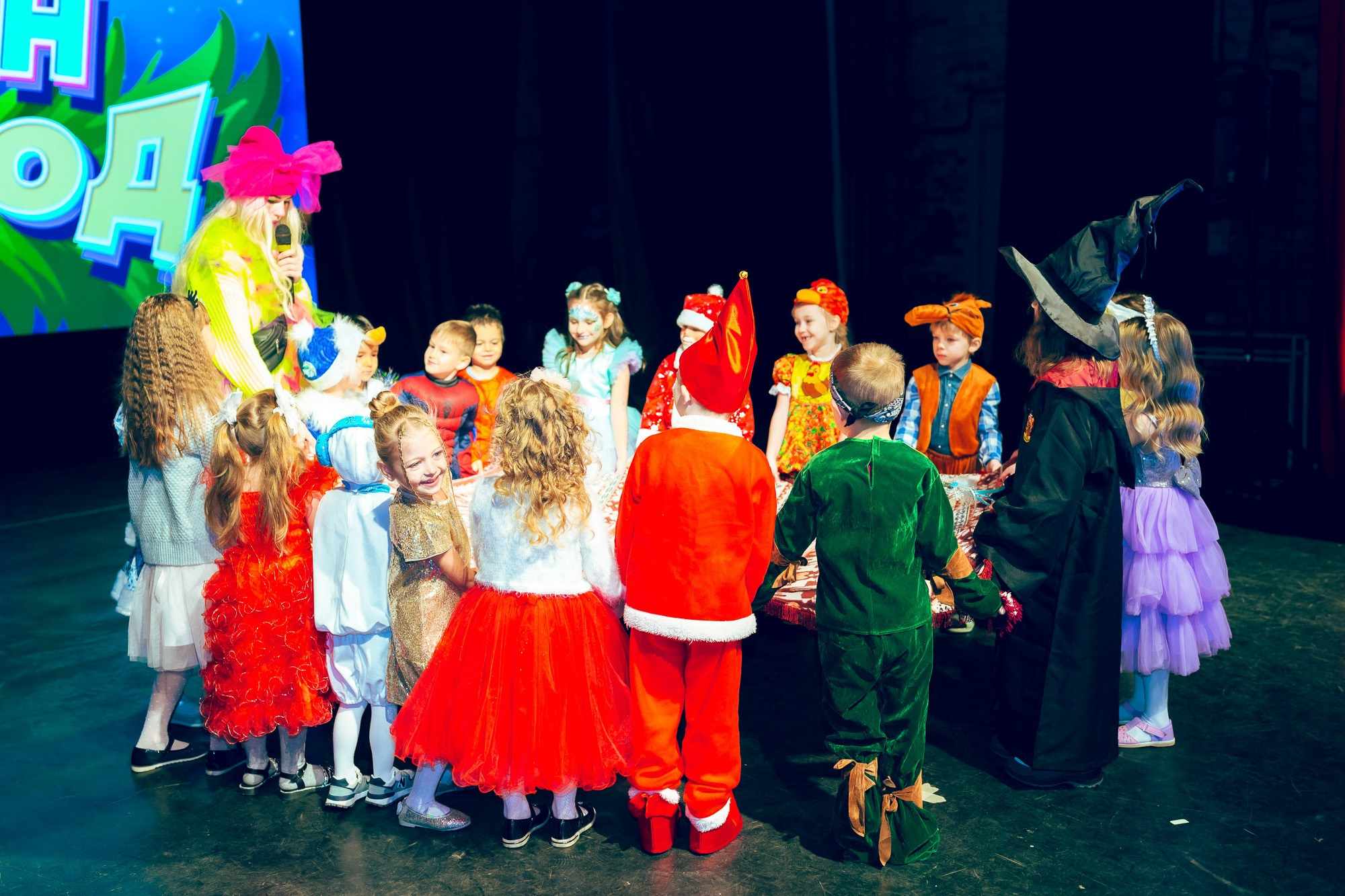 Новогодний детский утренник. Андрей Кровлин — фотограф в Славянке