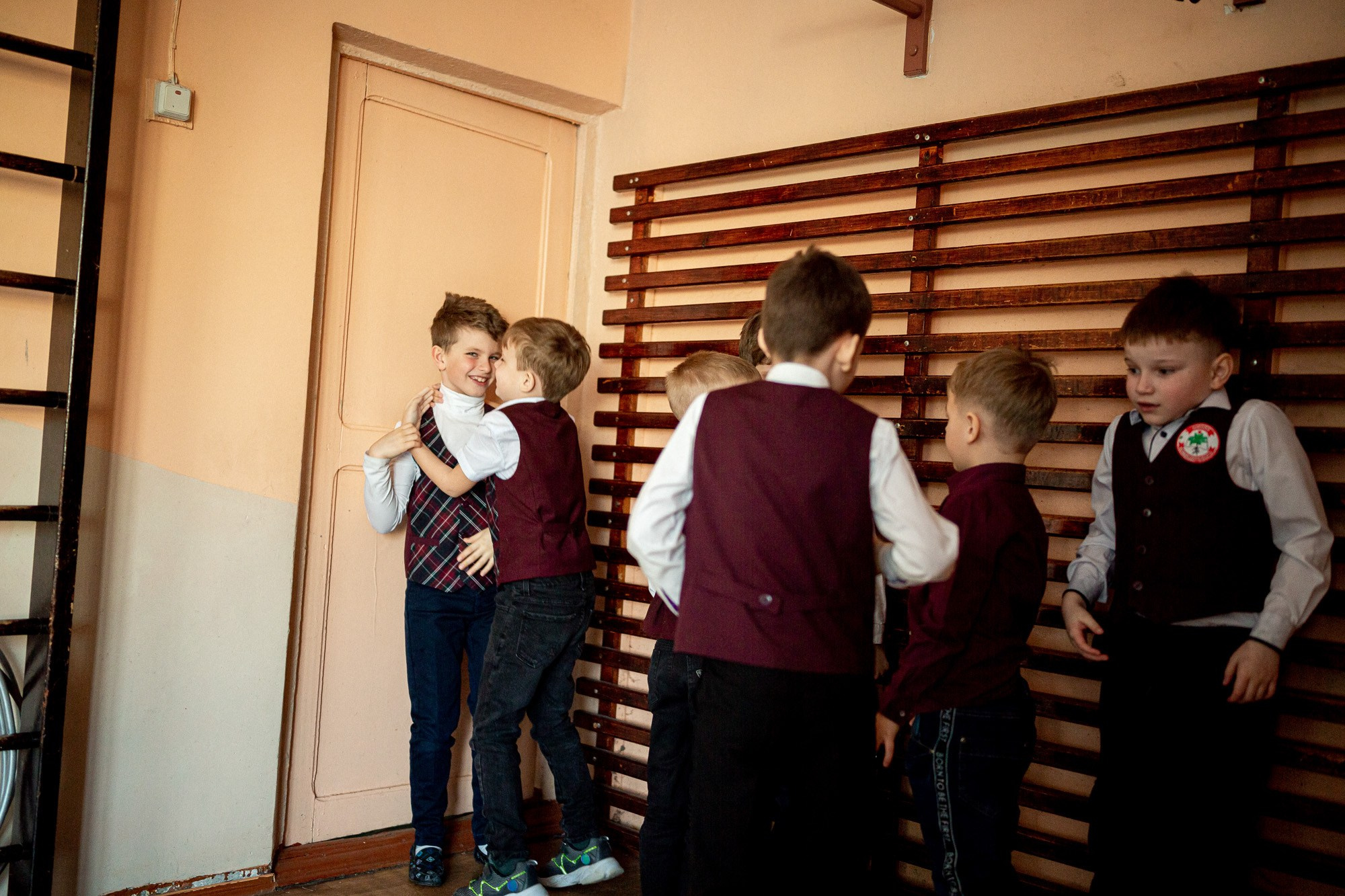 Уроки в школе. Андрей Кровлин — фотограф в Славянке