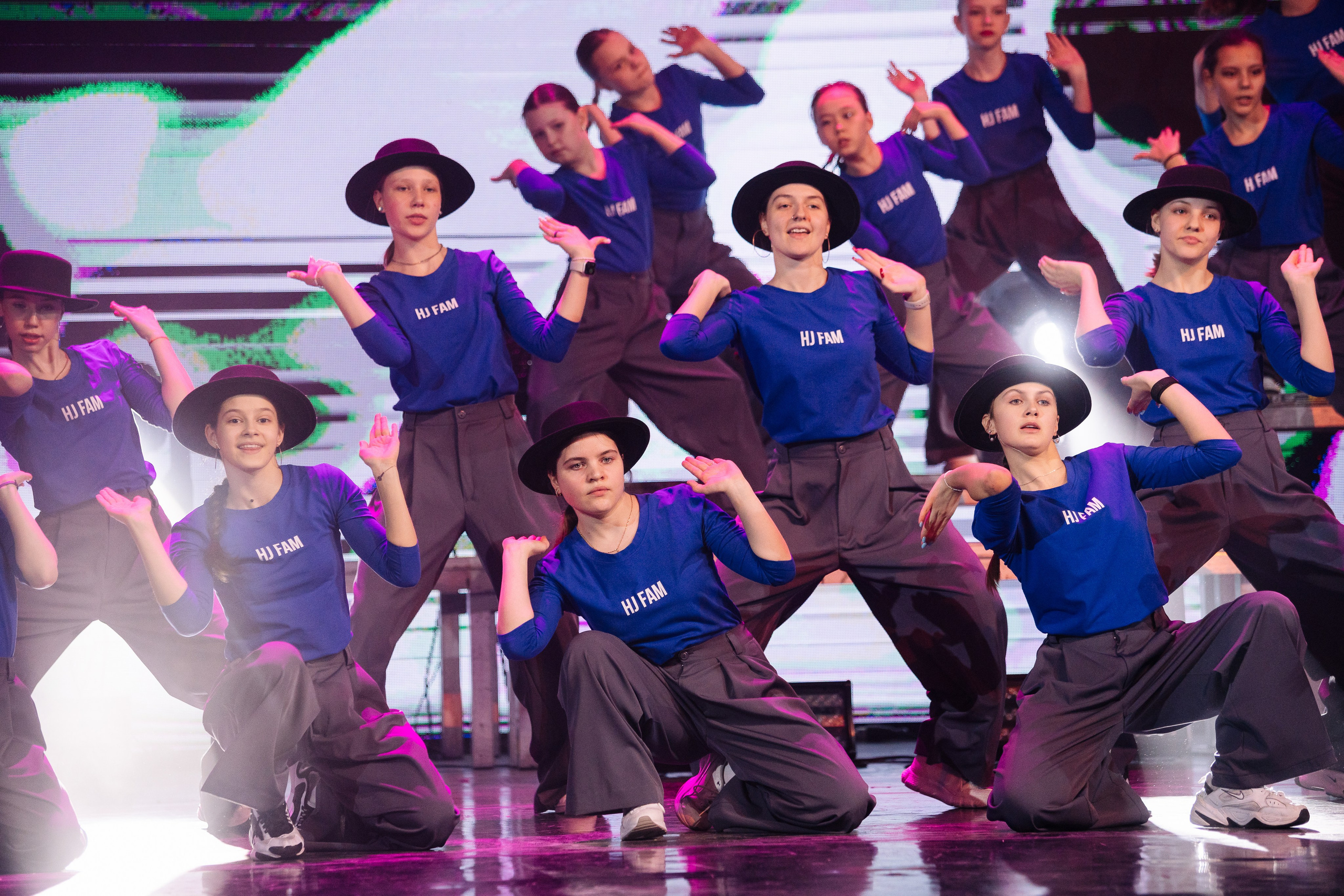 Harleen Joker's dance studio. Репортажный фотограф Красноярск Алекс Чампакхам