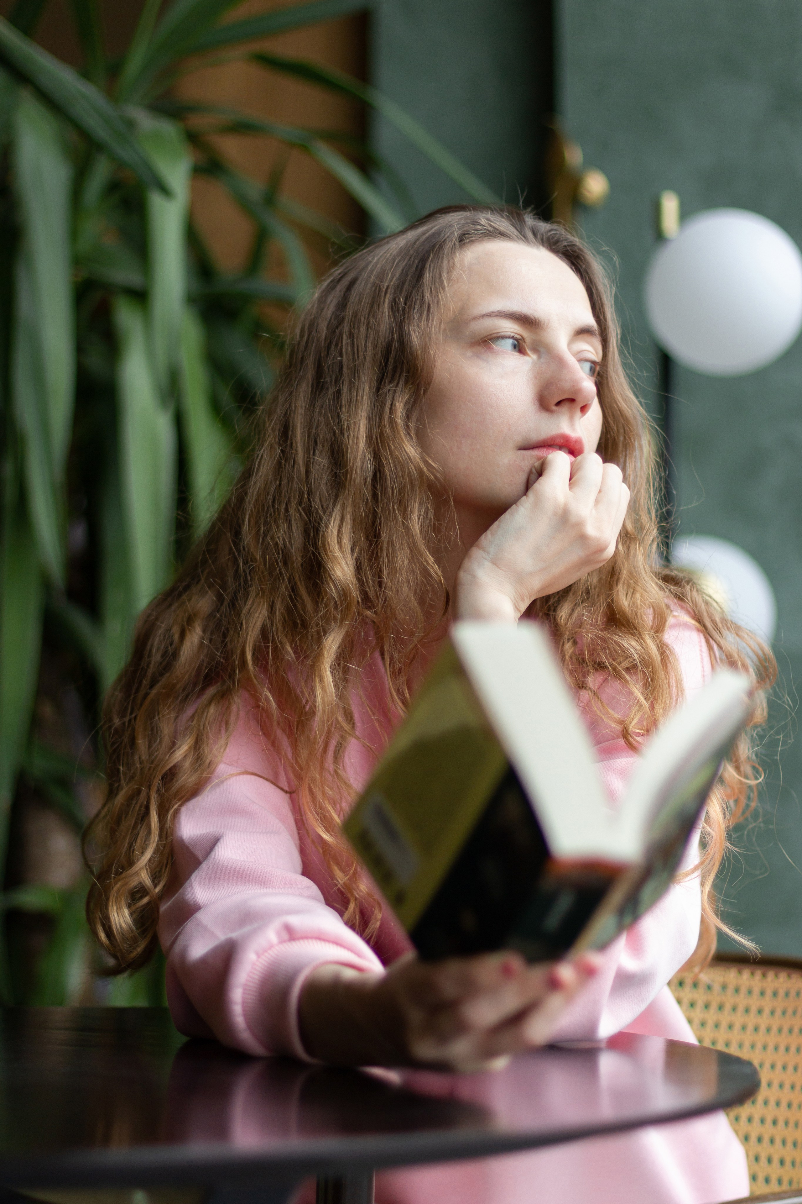Фотопрогулка по центру Питера с подружками. Портретный и семейный фотограф в Санкт-Петербурге Ульяна Жукова