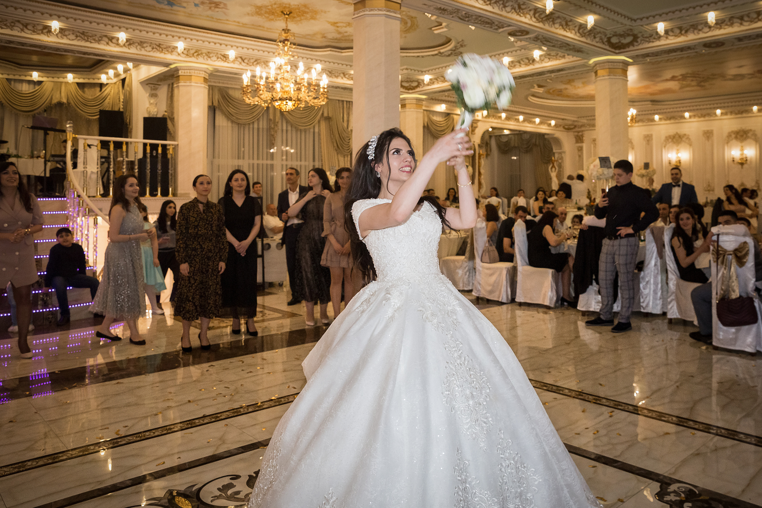 Гор и Мэринэ. Свадебные фотографы в Москве: Денис и Елена Пройдовы
