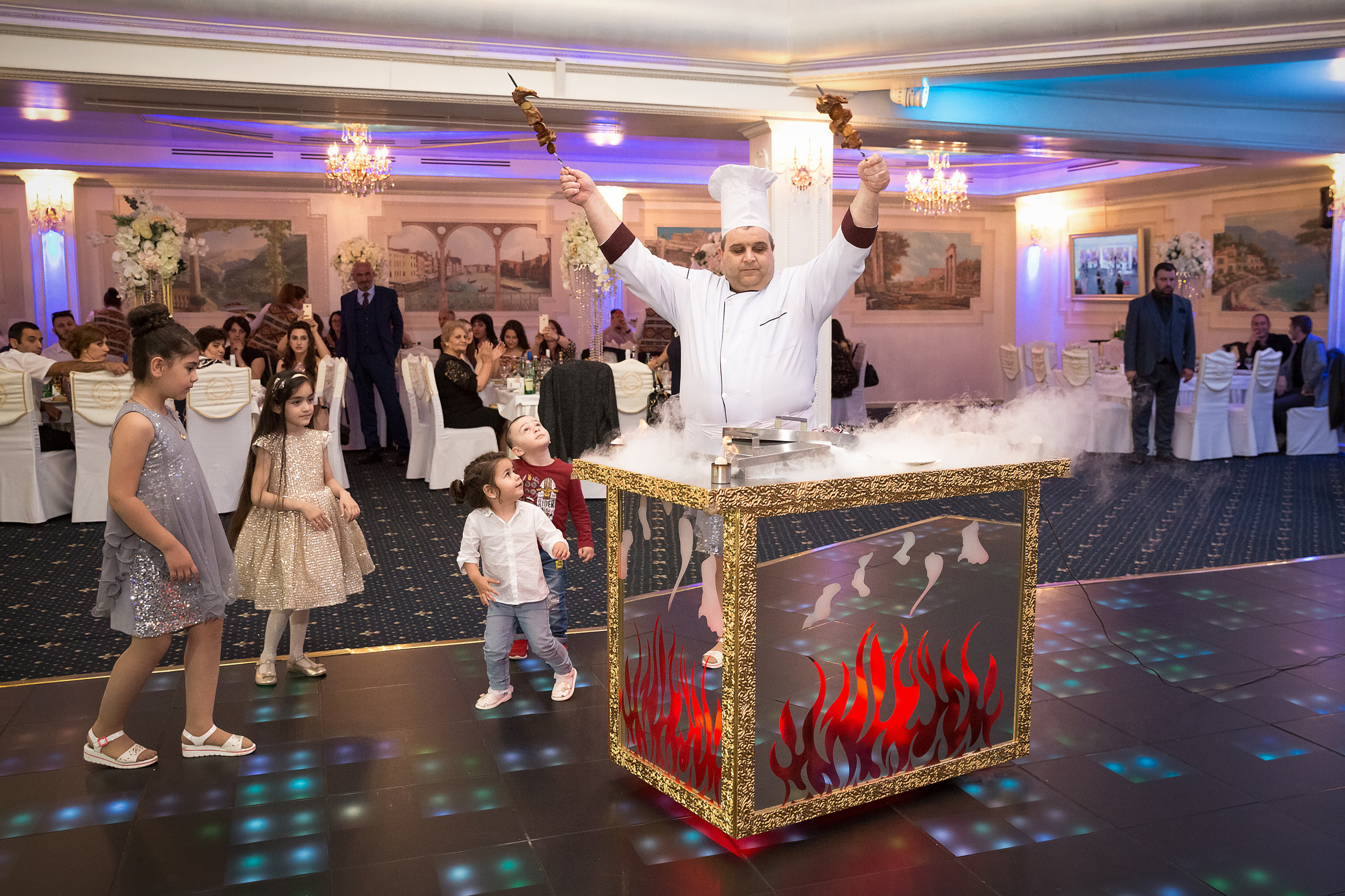 Давид и Нектар. Свадебные фотографы в Москве: Денис и Елена Пройдовы