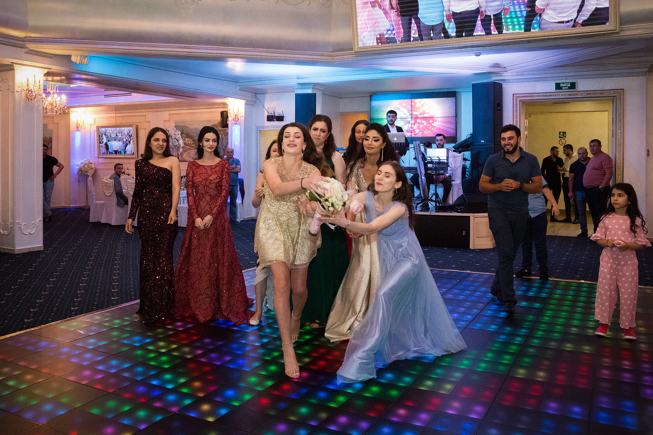 Давид и Нектар. Свадебные фотографы в Москве: Денис и Елена Пройдовы