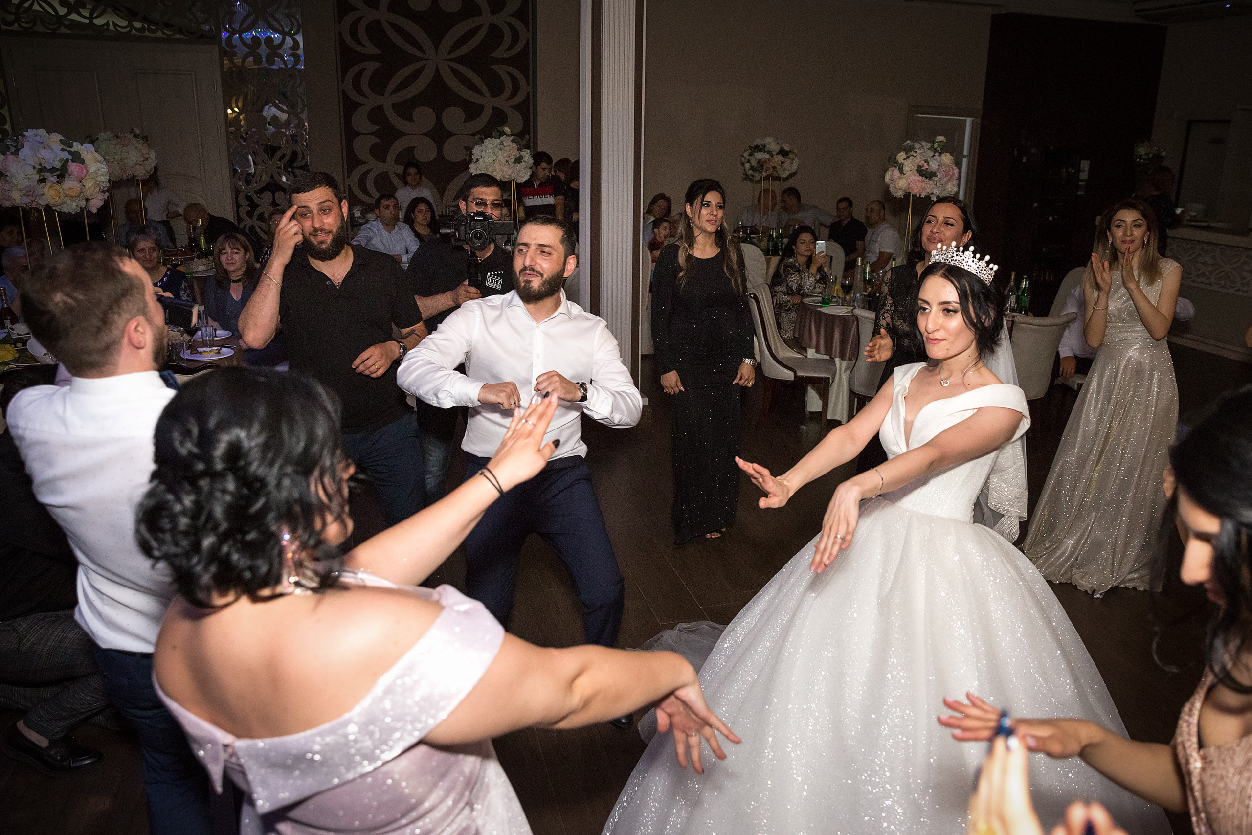 Феликс и Арминэ. Свадебные фотографы в Москве: Денис и Елена Пройдовы