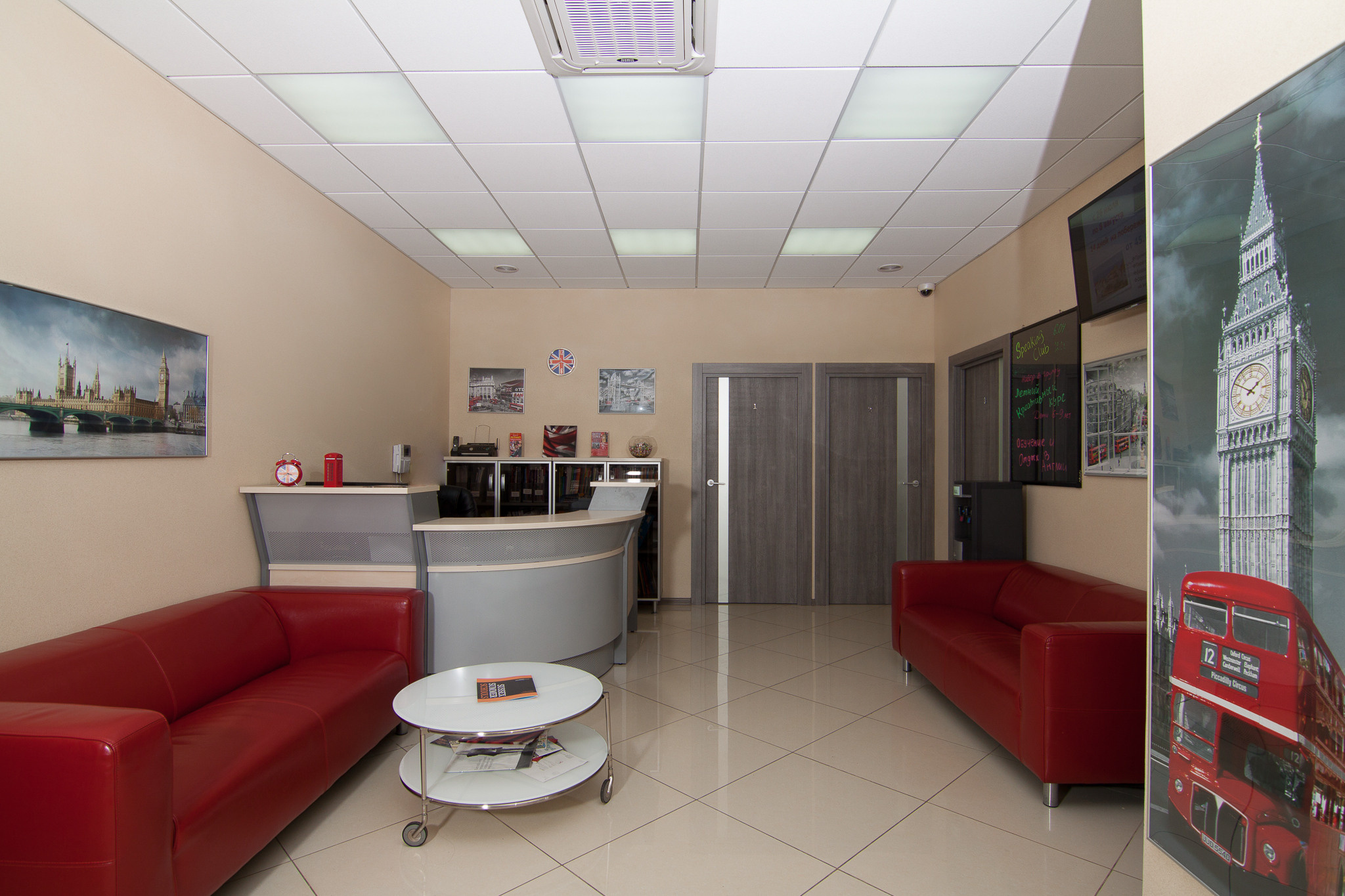 Съемка для сайта British Time. Свадебные фотографы в Москве: Денис и Елена Пройдовы