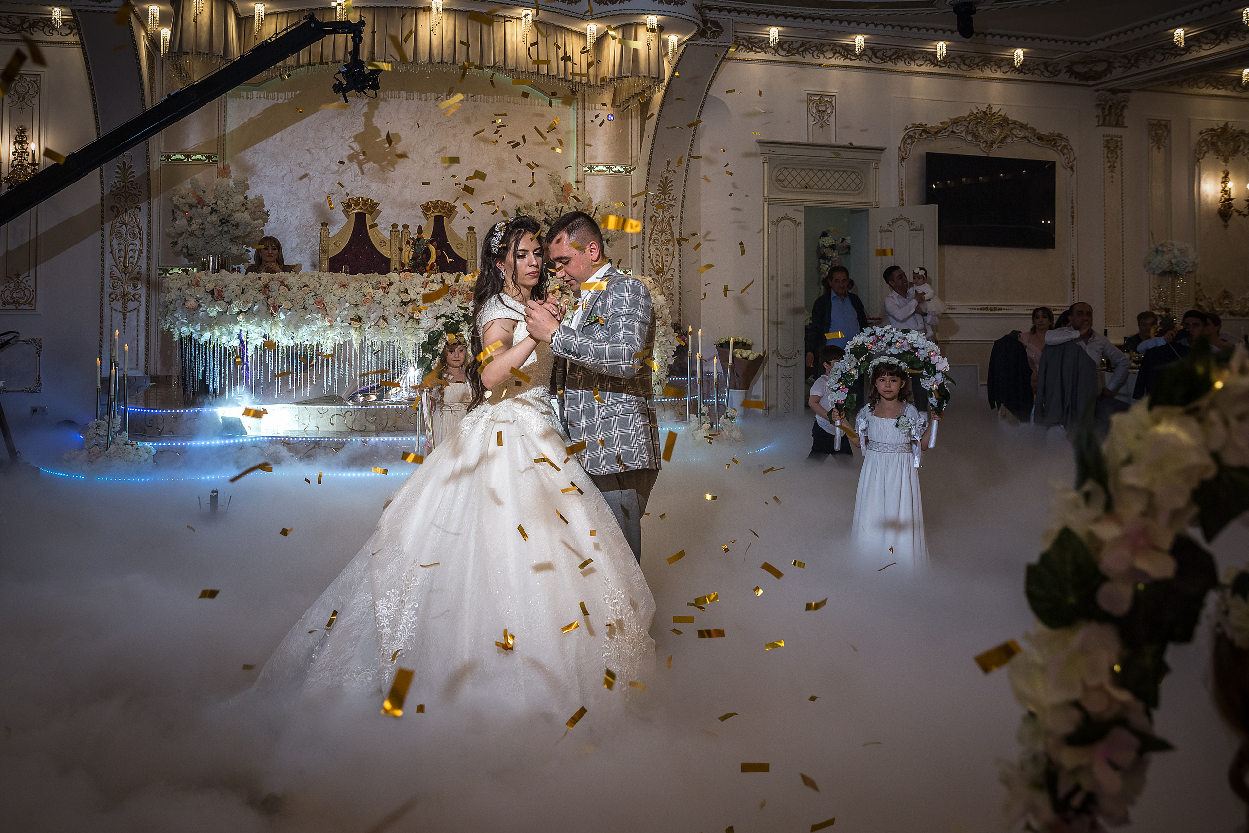 Гор и Мэринэ. Свадебные фотографы в Москве: Денис и Елена Пройдовы