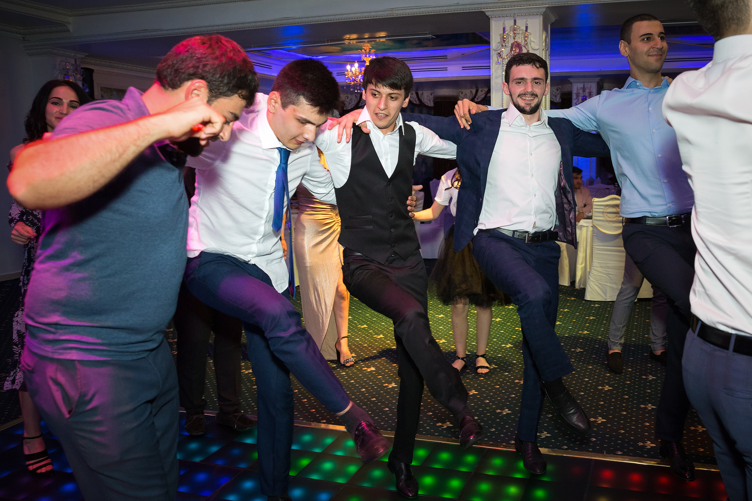 Давид и Нектар. Свадебные фотографы в Москве: Денис и Елена Пройдовы