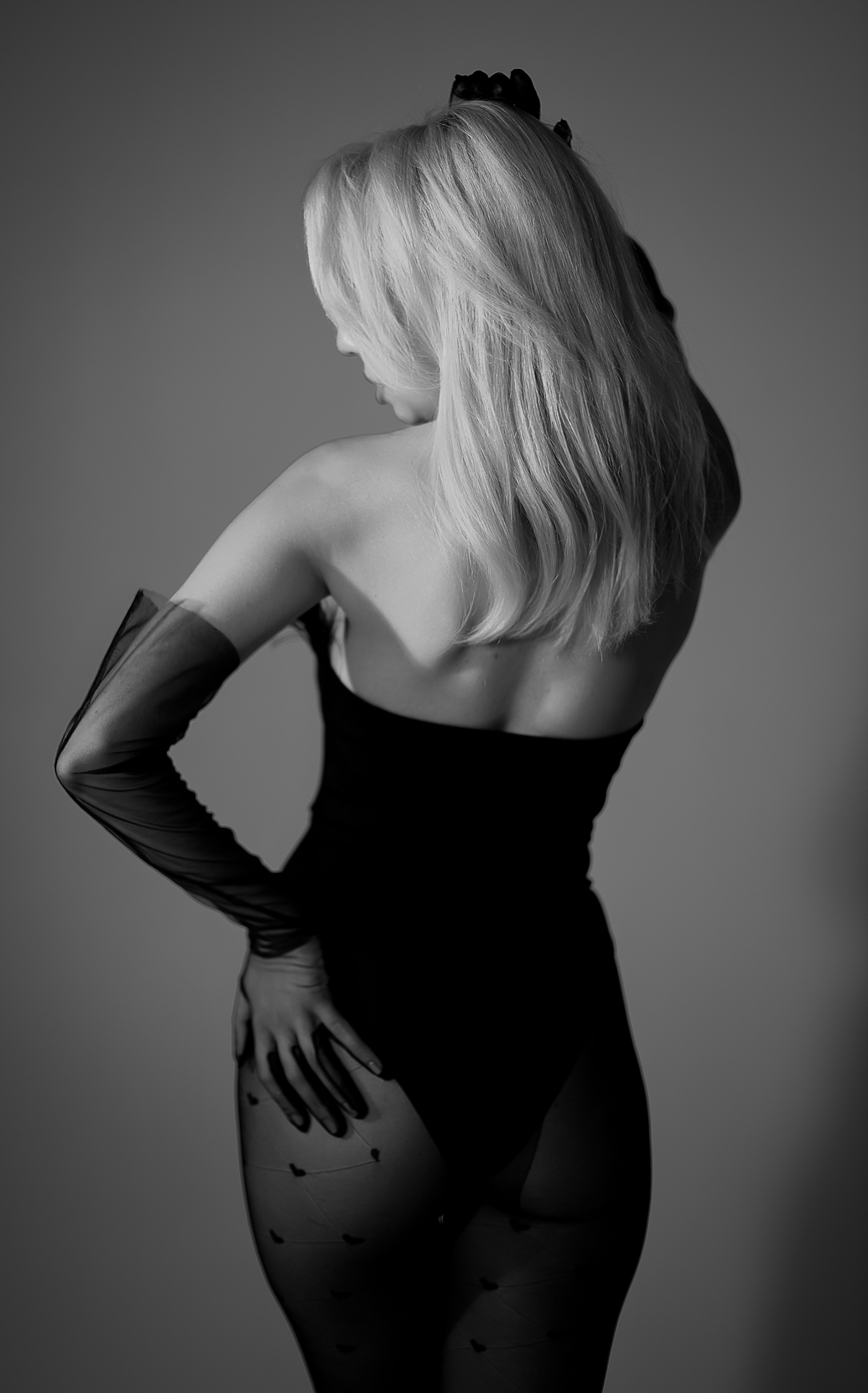 Женский портрет с цветным светом. Семейный и индивидуальный фотограф в Ростове-на-Дону