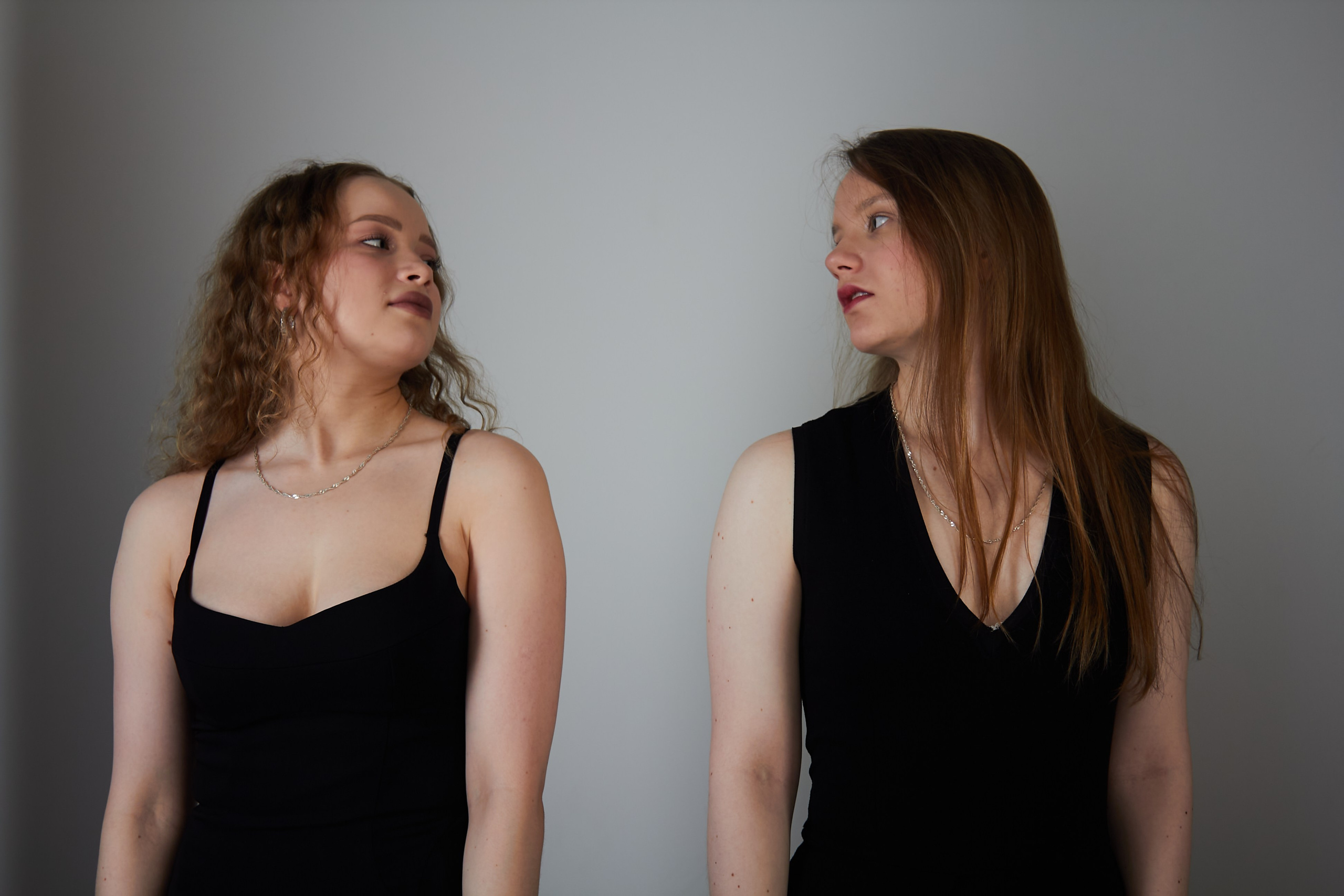 Катя и Оля. Портретный и репортажный фотограф в Москве Алёна Никогосян