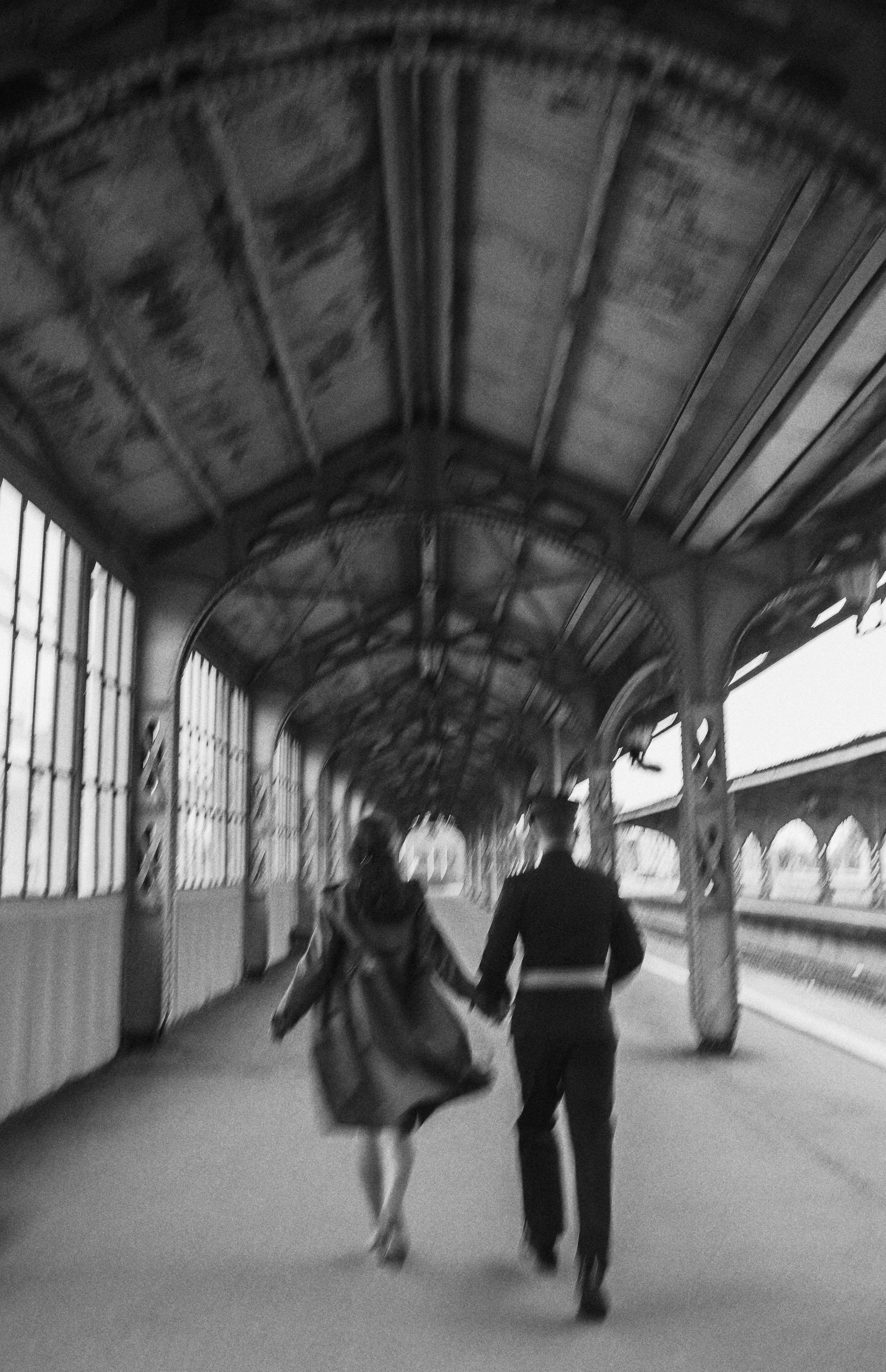 Love story на вокзале. Анастасия и Азамат. Семейный и свадебный фотограф в Санкт-Петербурге Яна