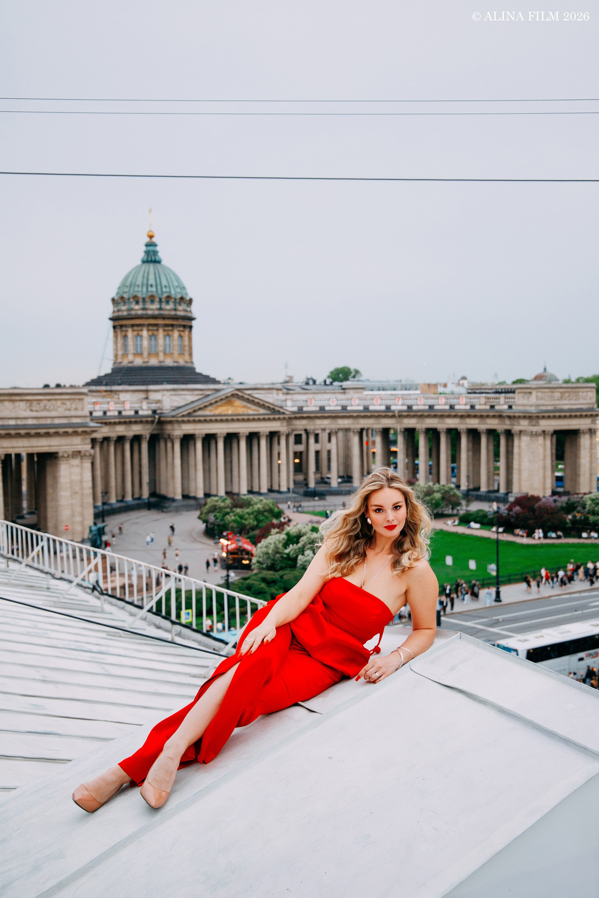 Фотосессия: крыша с видом на Казанский и Зингер. Фотограф в Санкт-Петербурге Alina Film