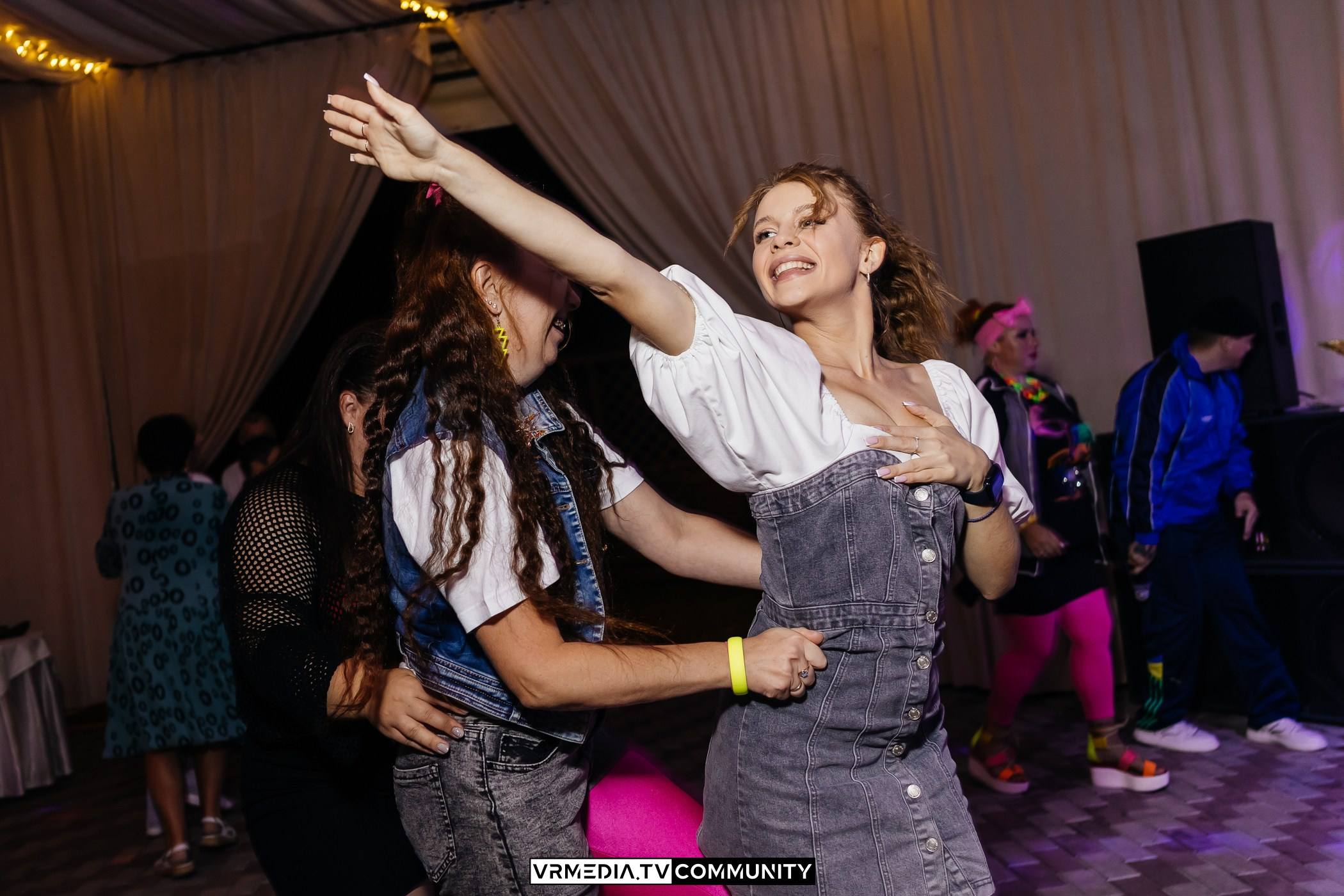 Ресторан «Империя»: Вечеринка 90-х