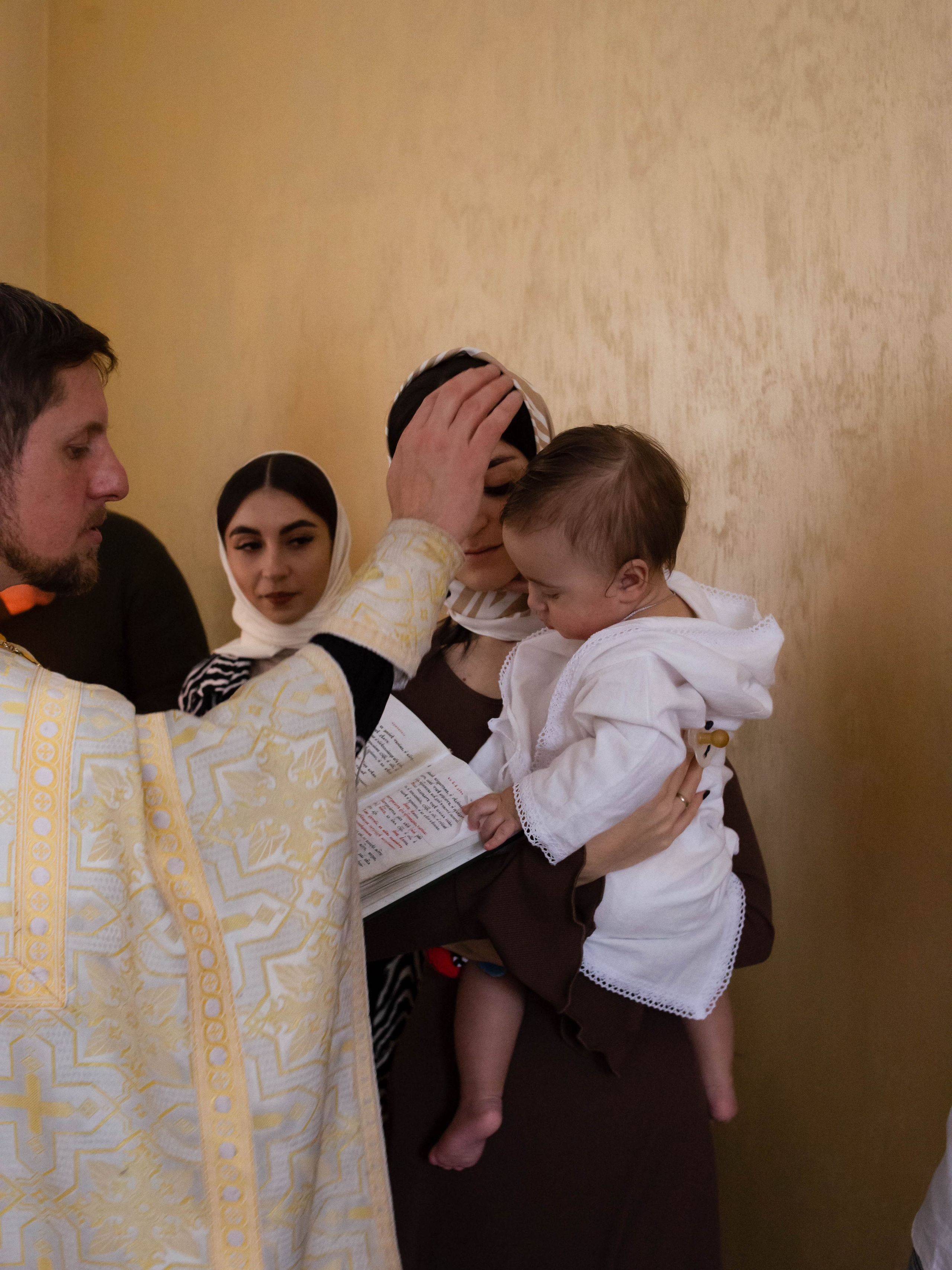 Крещение Эмира. Семейный фотограф Софи Симакова в Волгограде и Волжском