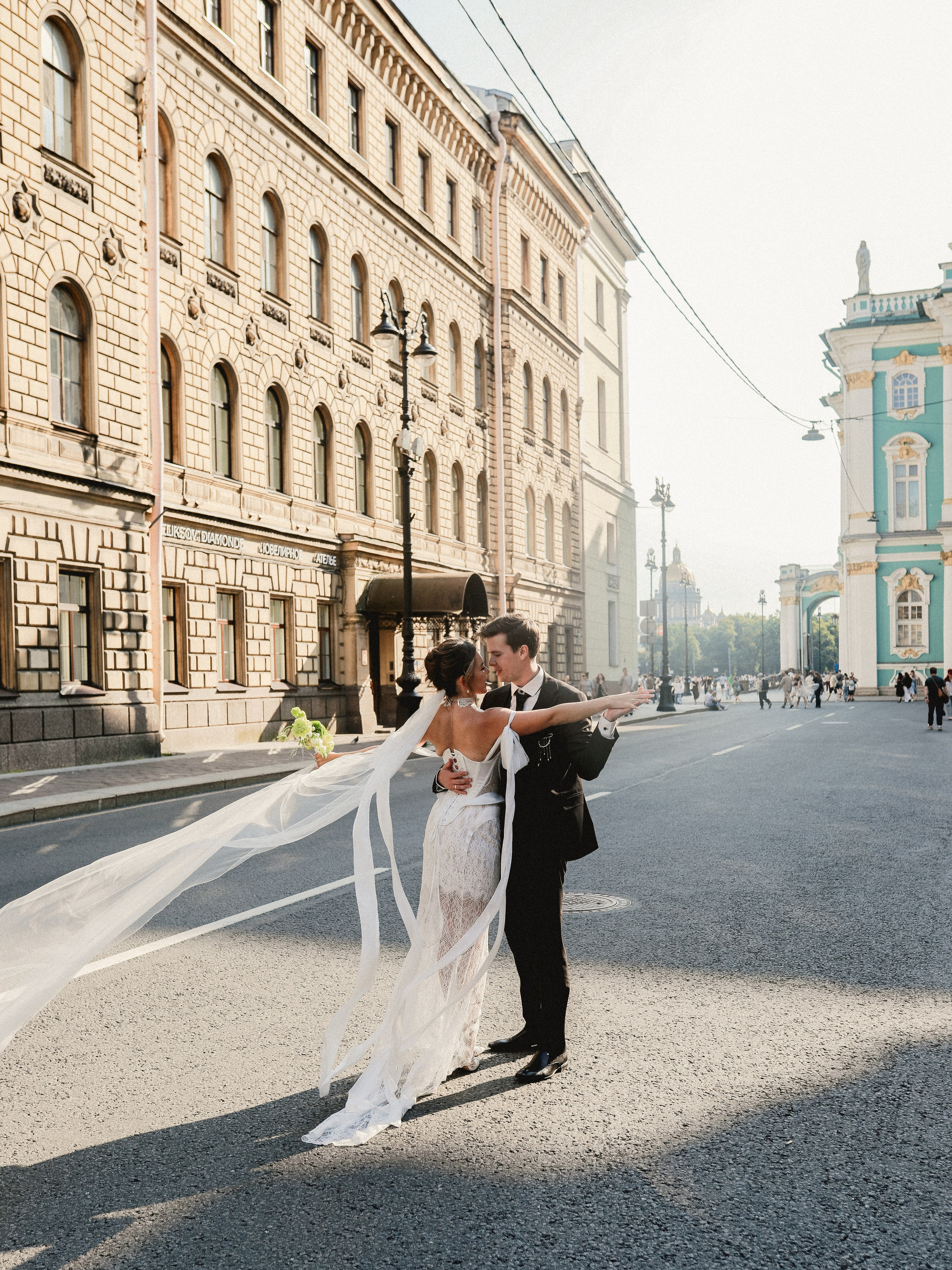 Роспись и прогулка на катере. Свадебный фотограф СПБ Юлия Брикстон