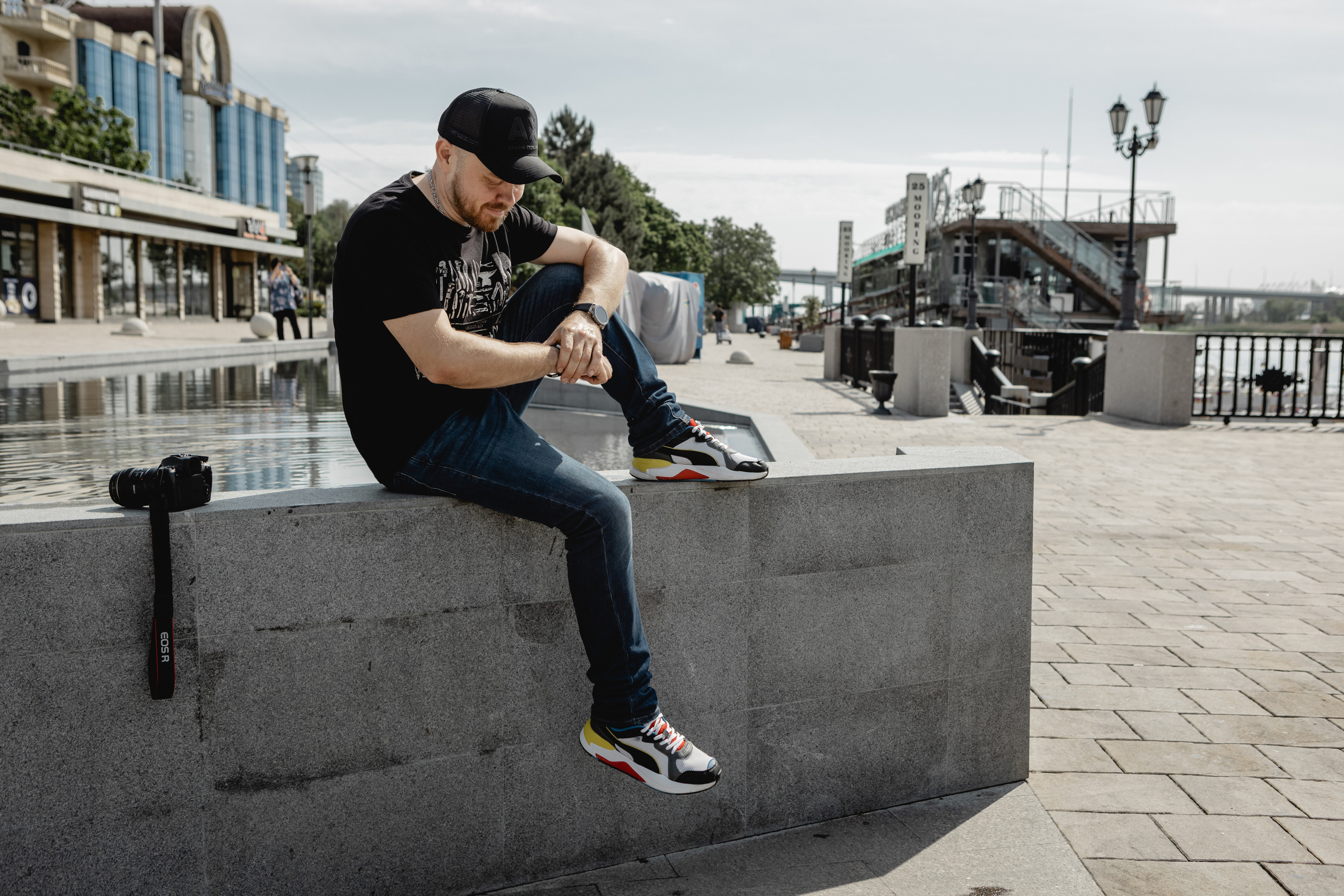 Южный акцент: Уличный стиль на набережной. Семейный и свадебный фотограф Ростове-на-Дону