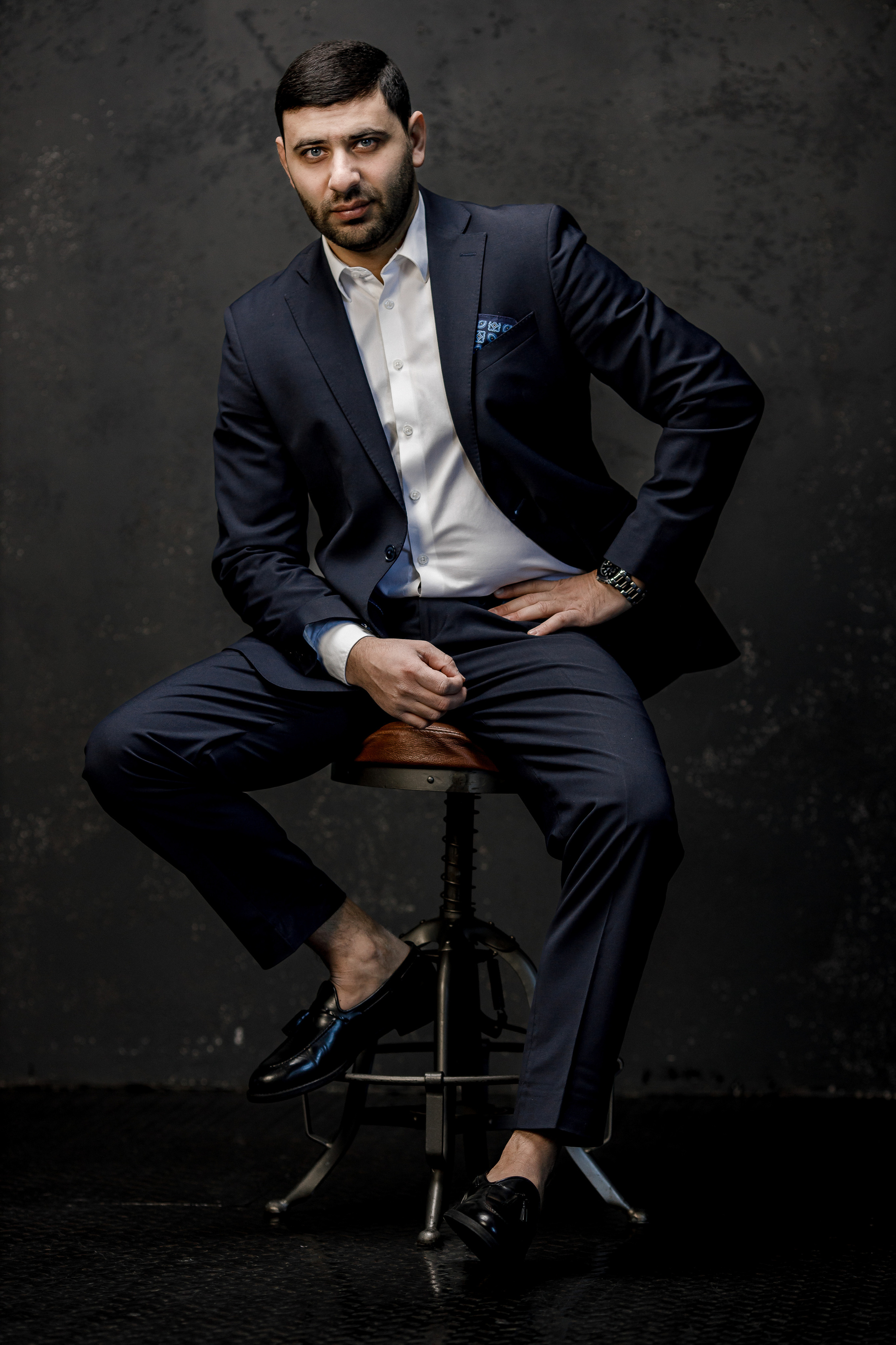 Лицо праздника: Профессиональный портрет свадебного ведущего. Семейный и свадебный фотограф Ростове-на-Дону