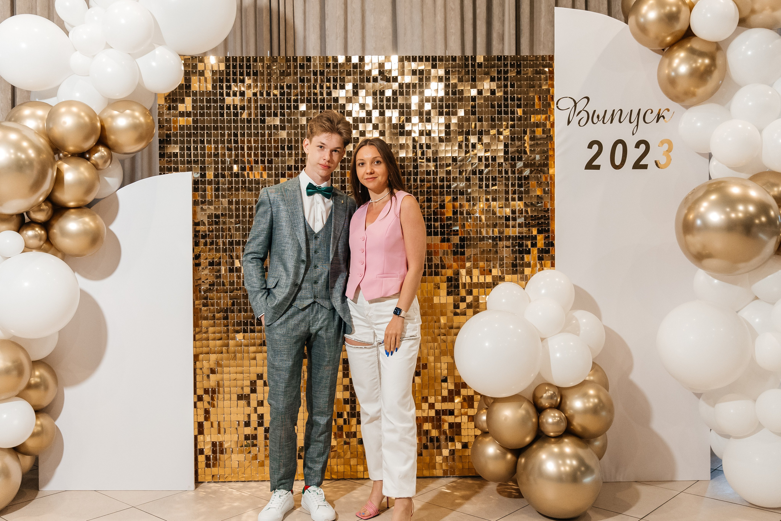 2023-06-23 Выпускной МБОУ СОШ № 10. Фотограф в Красноярске
