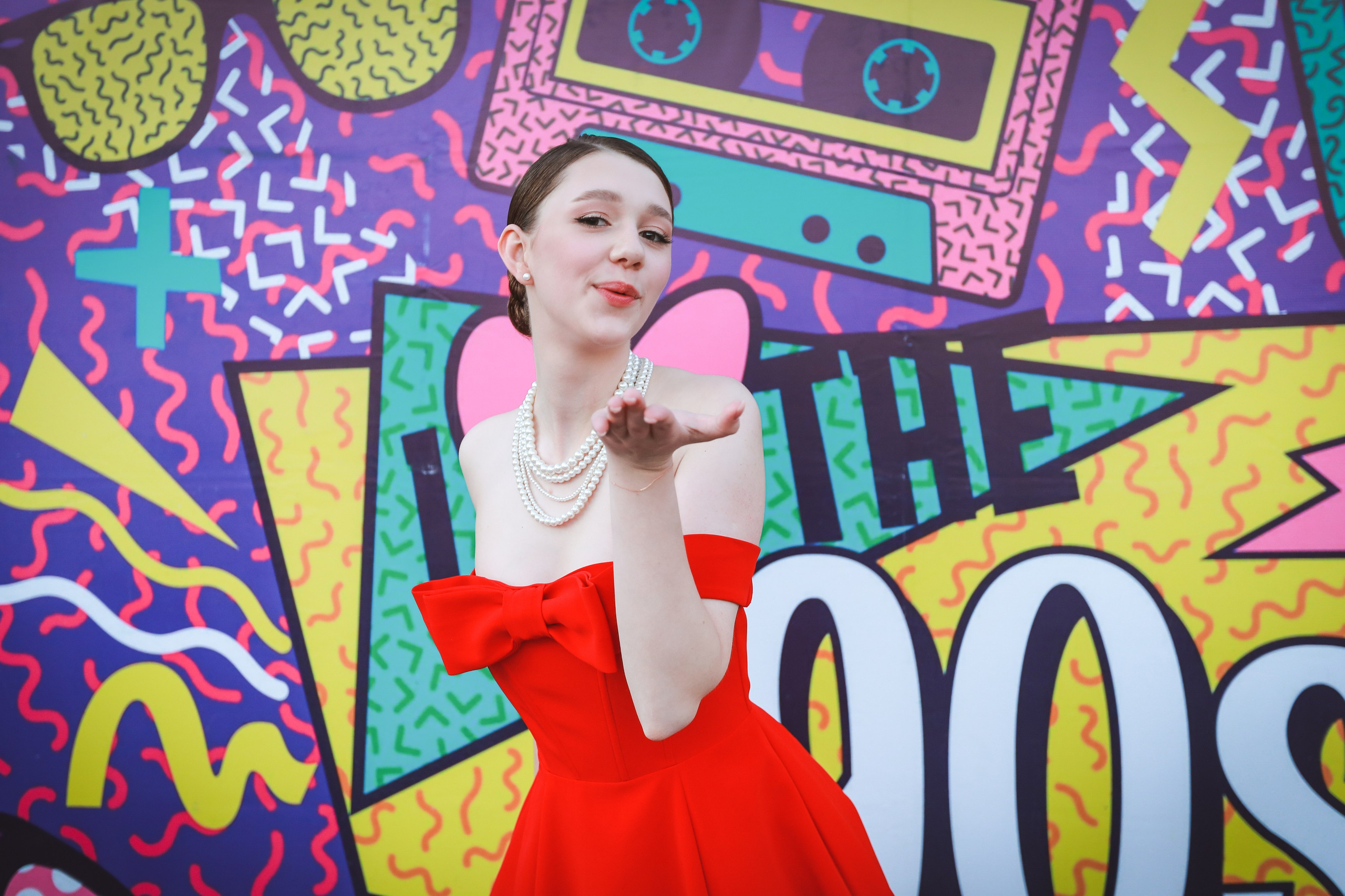 Вот и&nbsp;закончились 11 лет учебы в&nbsp;школе. Прощальный поцелуй школьным годам.