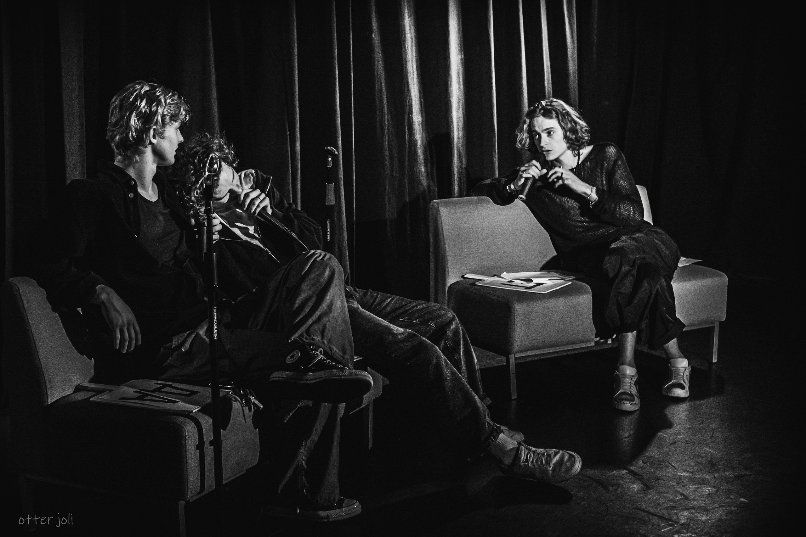 Квартирник «За пределами сюжета» | OFF-театр. Концертный репортёр Валерия Сафина