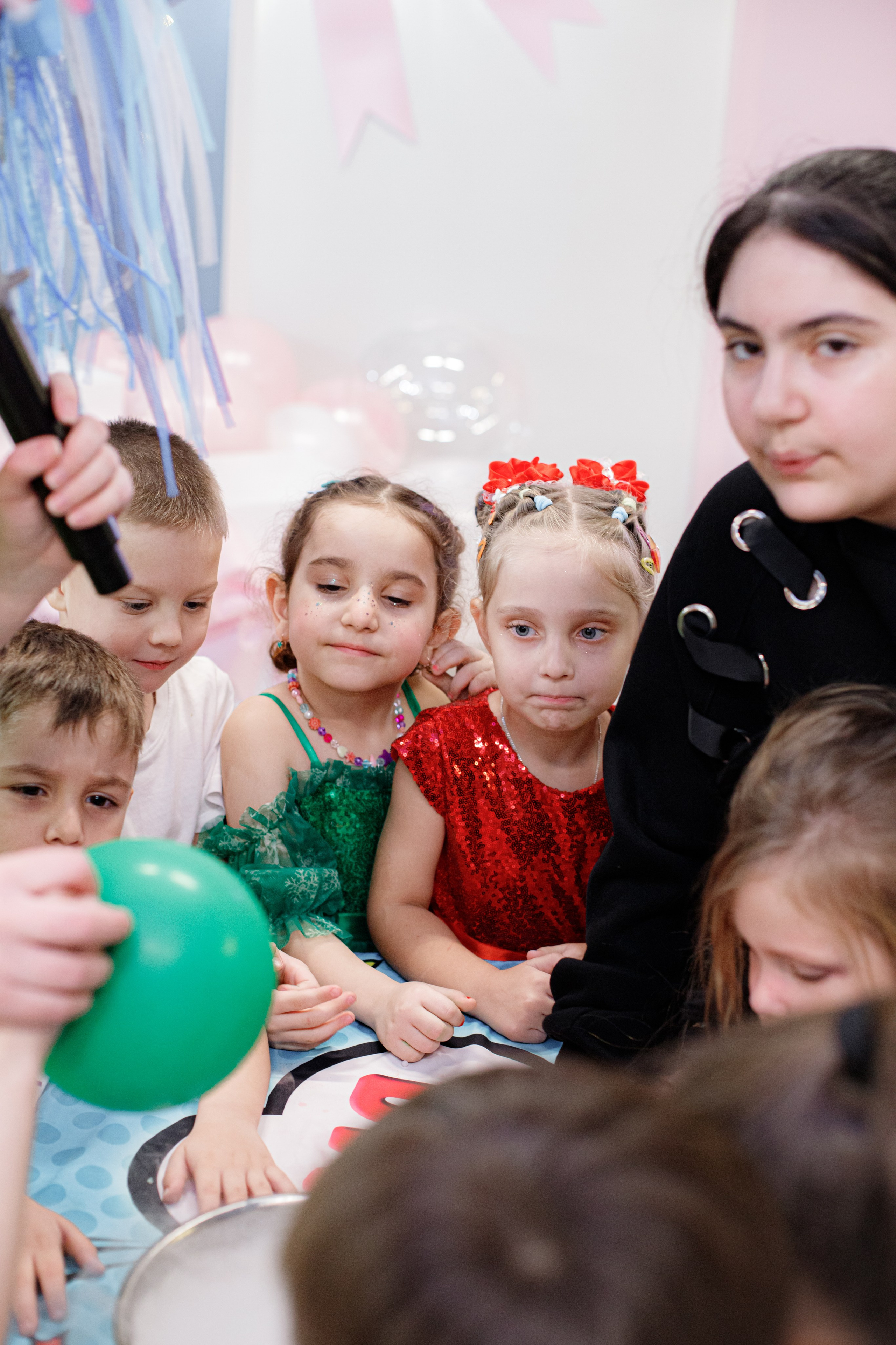 ASIA'S BIRTHDAY PARTY. Photokarish