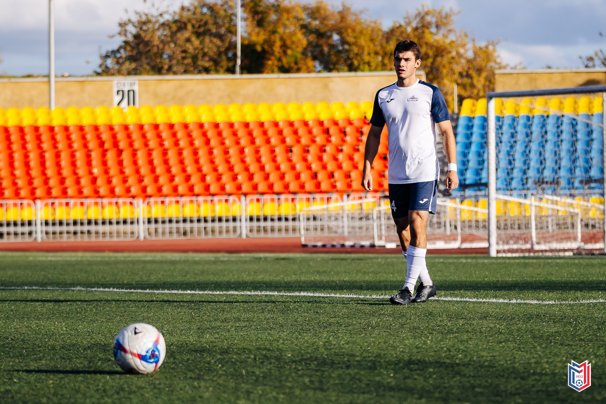 ФК «Металлург-Магнитогорск» — «СибГУФК Иртыш-2» // 21.09.24. Денис Прохоров Фотограф в г. Магнитогорск