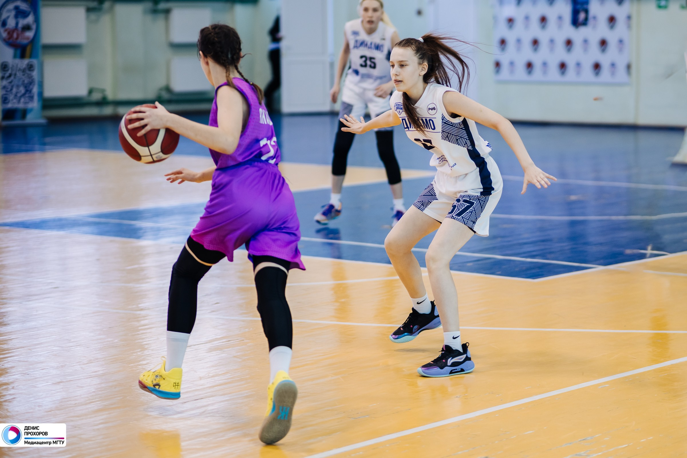 Соревнования по баскетболу среди девушек до 16 лет / 04.02.24. Денис Прохоров Фотограф в г. Магнитогорск