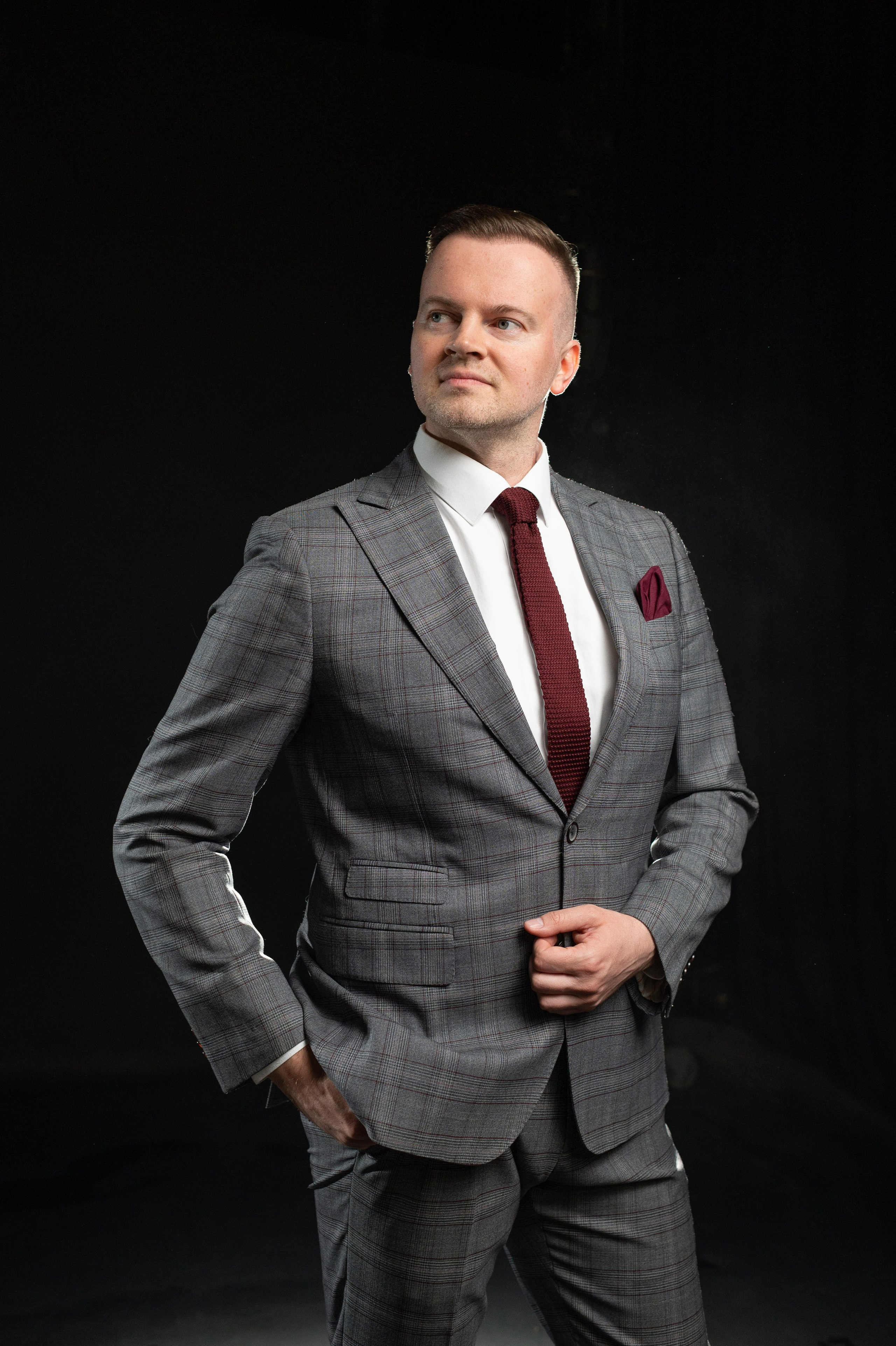 Ты можешь быть разным: деловой или взрывной. Портретный, семейный и свадебный фотограф в Санкт-Петербурге и в Пушкине Ширяев Денис