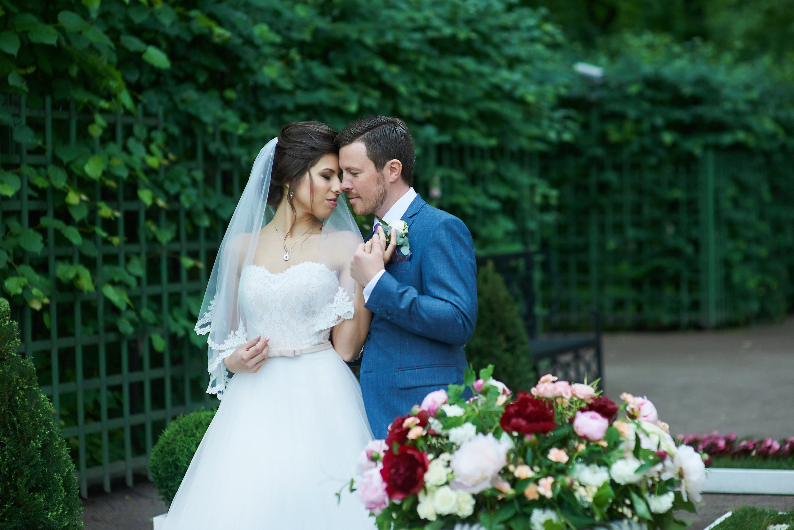 Валерия и Андрей (свадебная фотосессия в Летнем саду). Портретный, семейный и свадебный фотограф в Санкт-Петербурге и в Пушкине Ширяев Денис