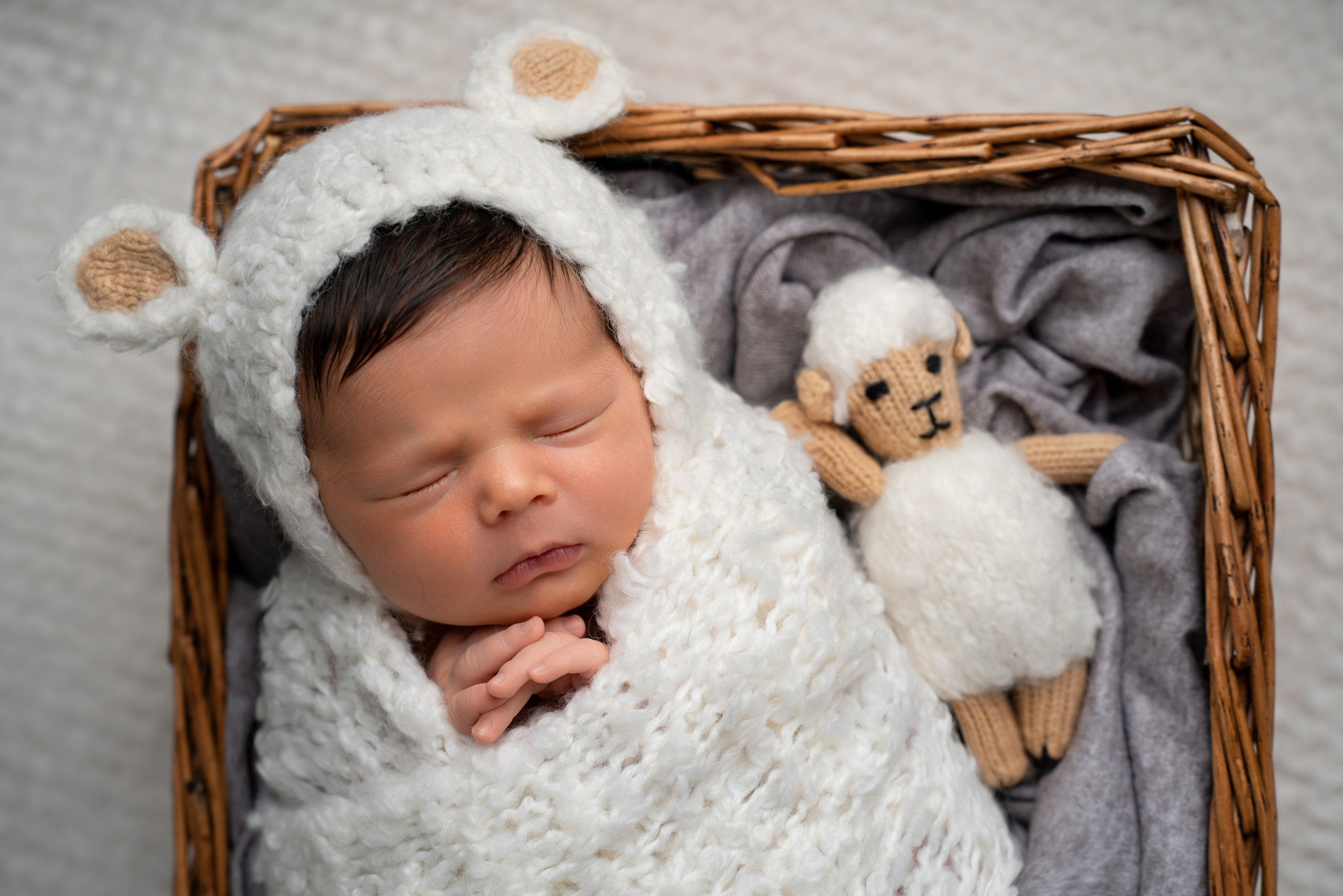 Ньюборн. Фотограф новорожденных Оренбург и свадебный фотограф Оренбург