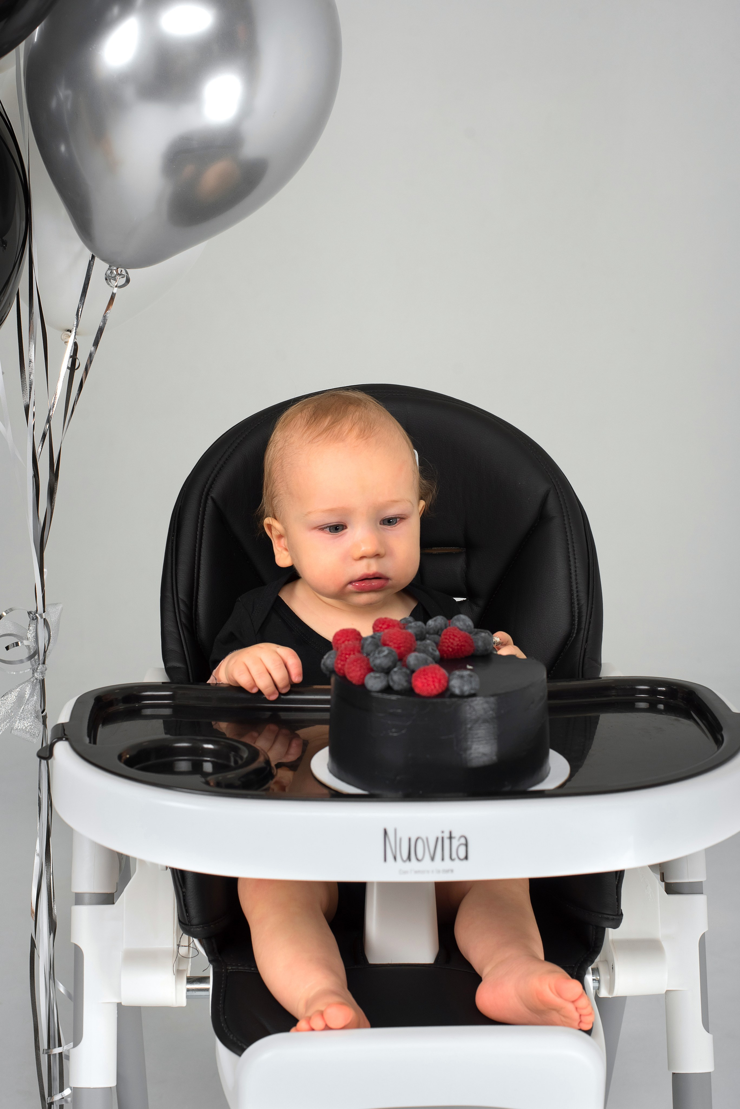 Семейная фотосессия на циклораме в СПб. Фотограф Юлия Кондратьева