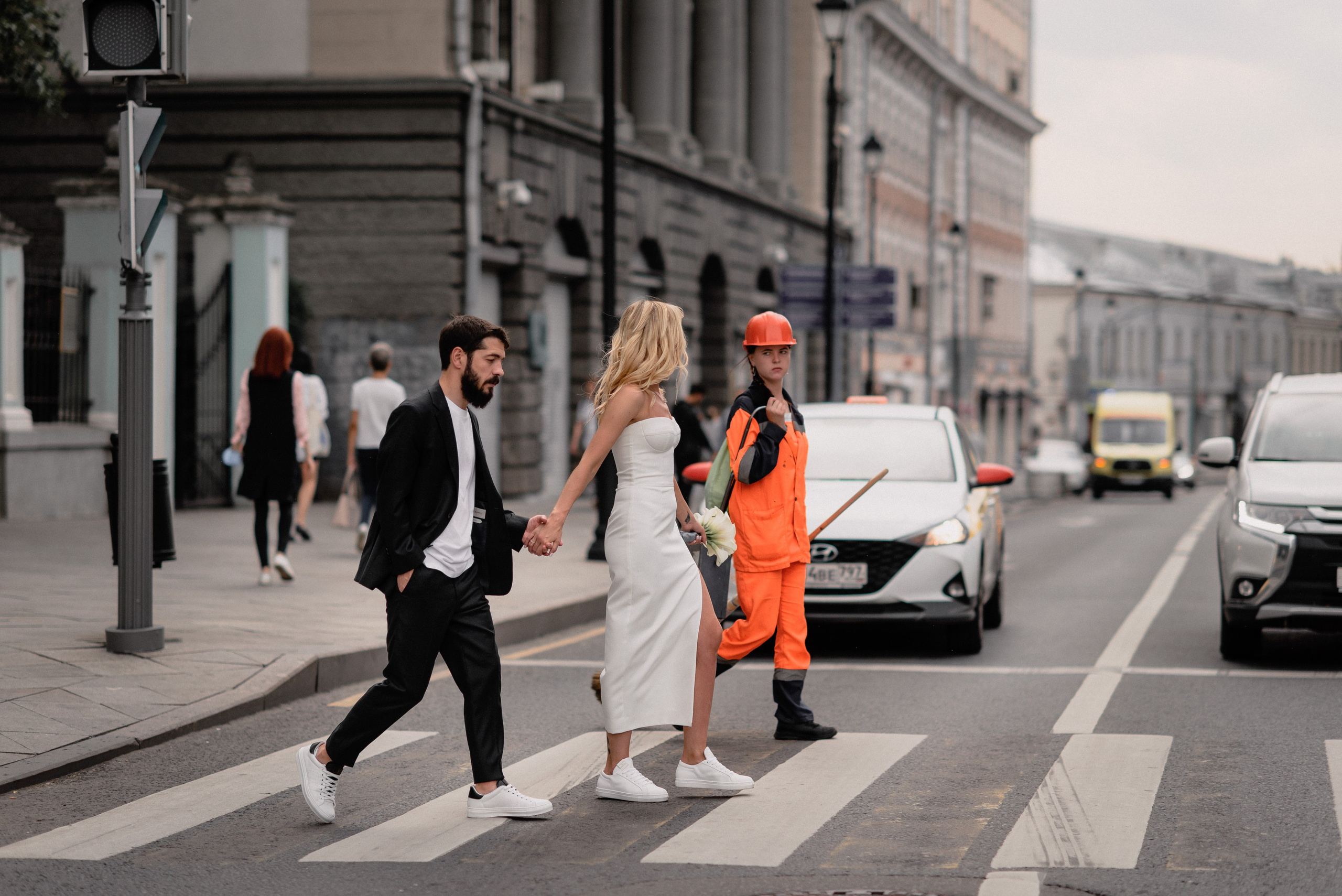 Wedding in the Streets. Wedding and Destination photographer Rustam Kalimullin