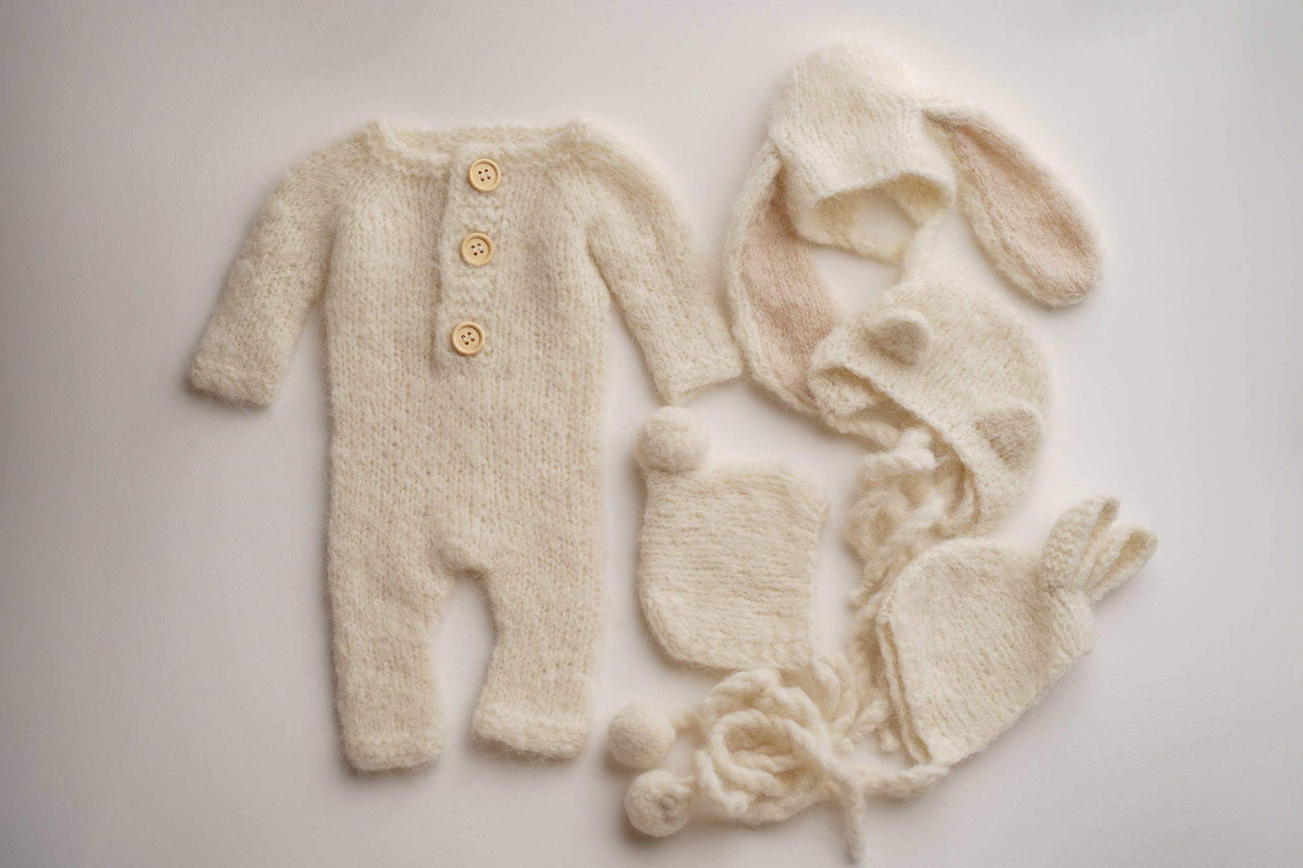 Комплекты. Фотограф новорождённых в Москве Елена Левина