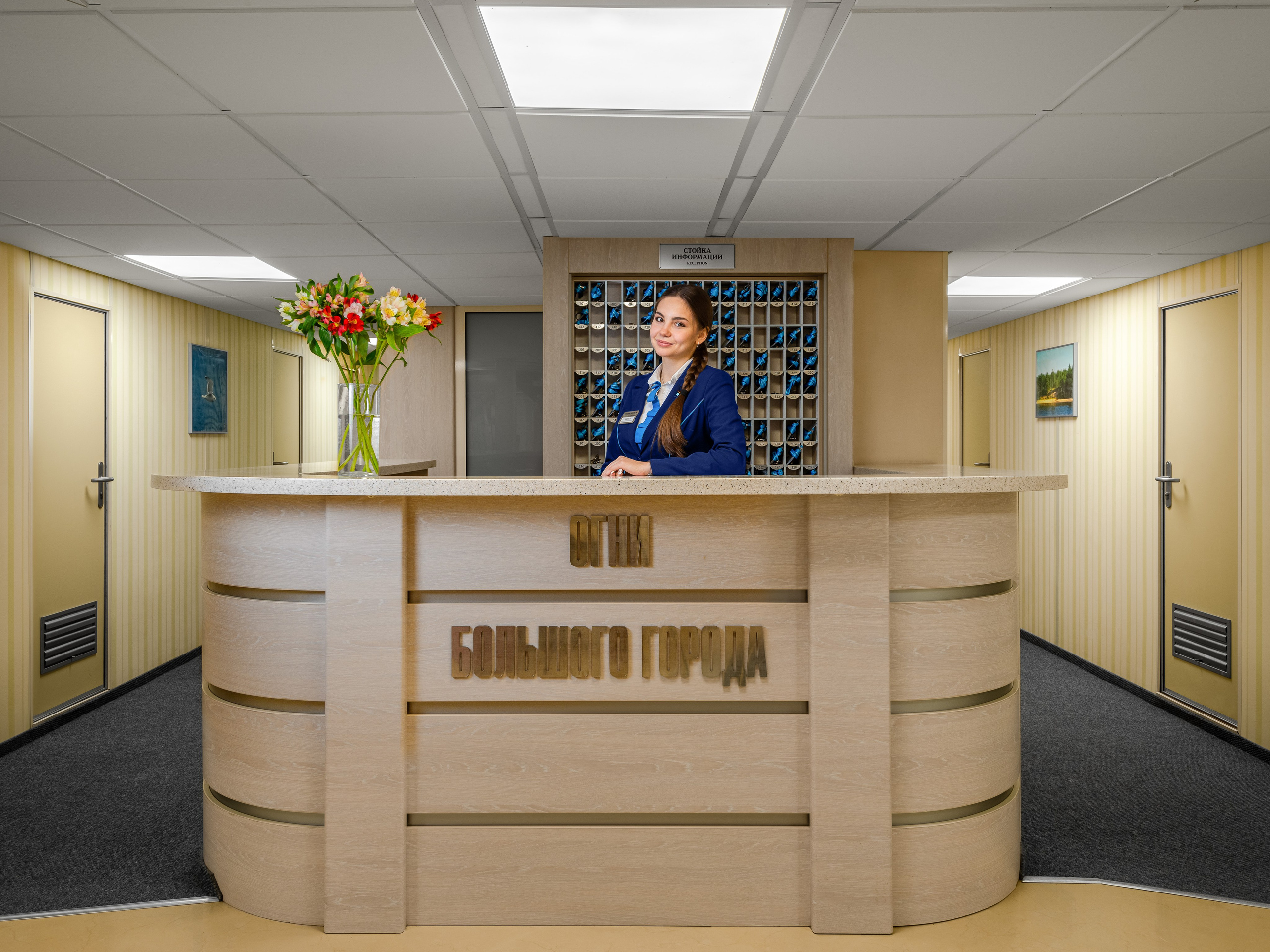 Вячеслав Лазарев фотографирую интерьеры